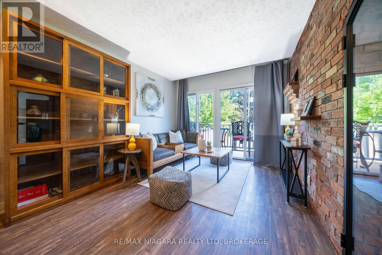 38 Yonge Boulevard, Toronto, Ontario  M5M 3G5 - Photo 13 - C13750476