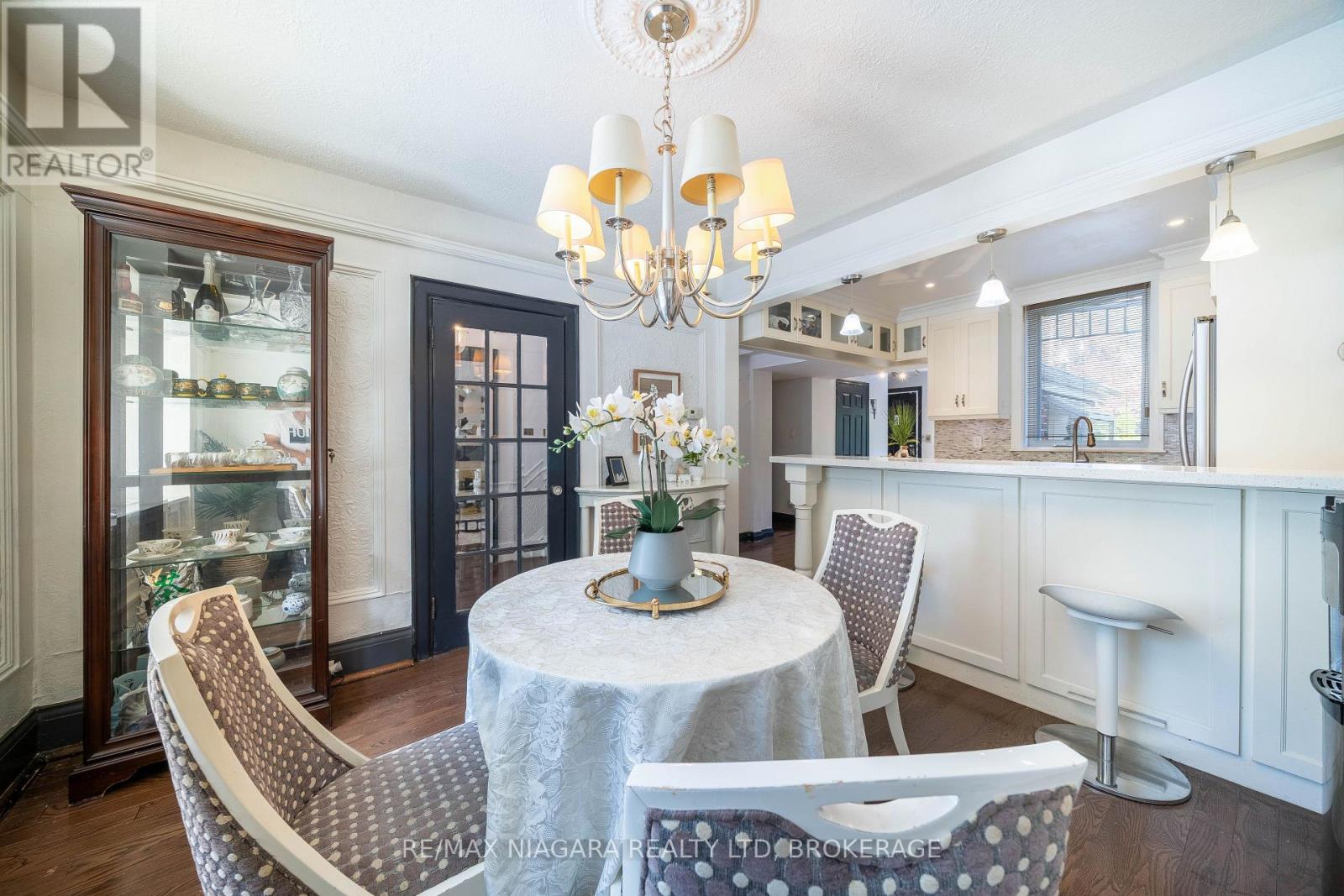 38 Yonge Boulevard, Toronto, Ontario  M5M 3G5 - Photo 16 - C13750476