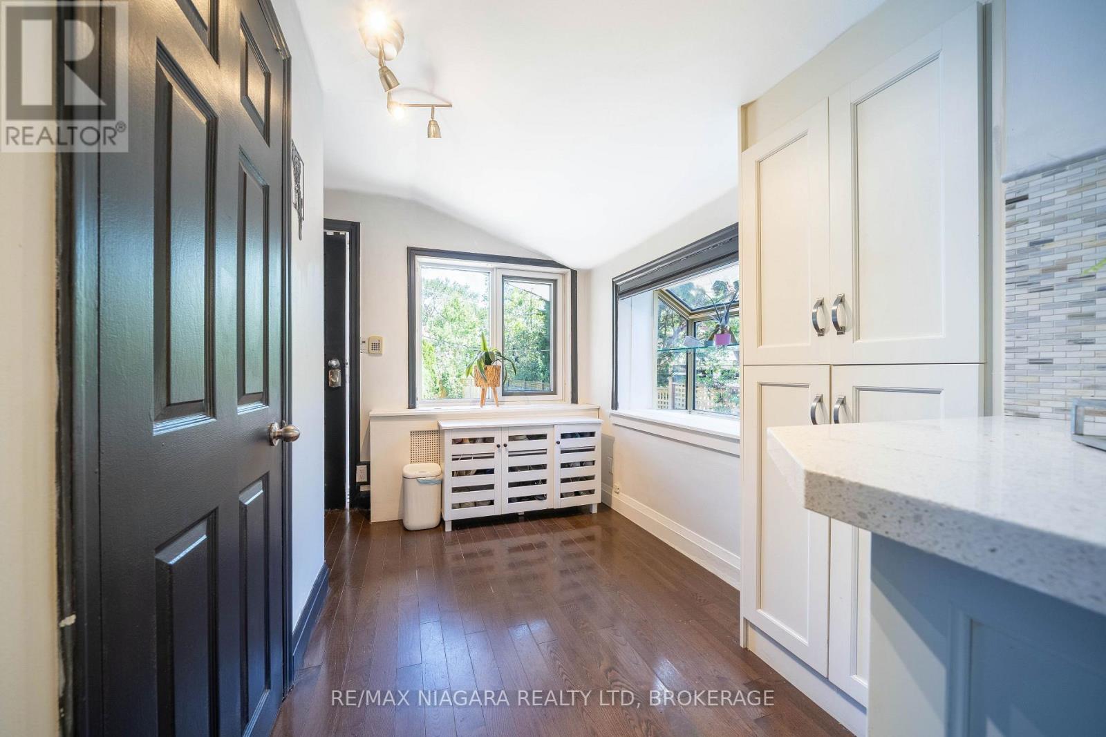38 Yonge Boulevard, Toronto, Ontario  M5M 3G5 - Photo 21 - C13750476