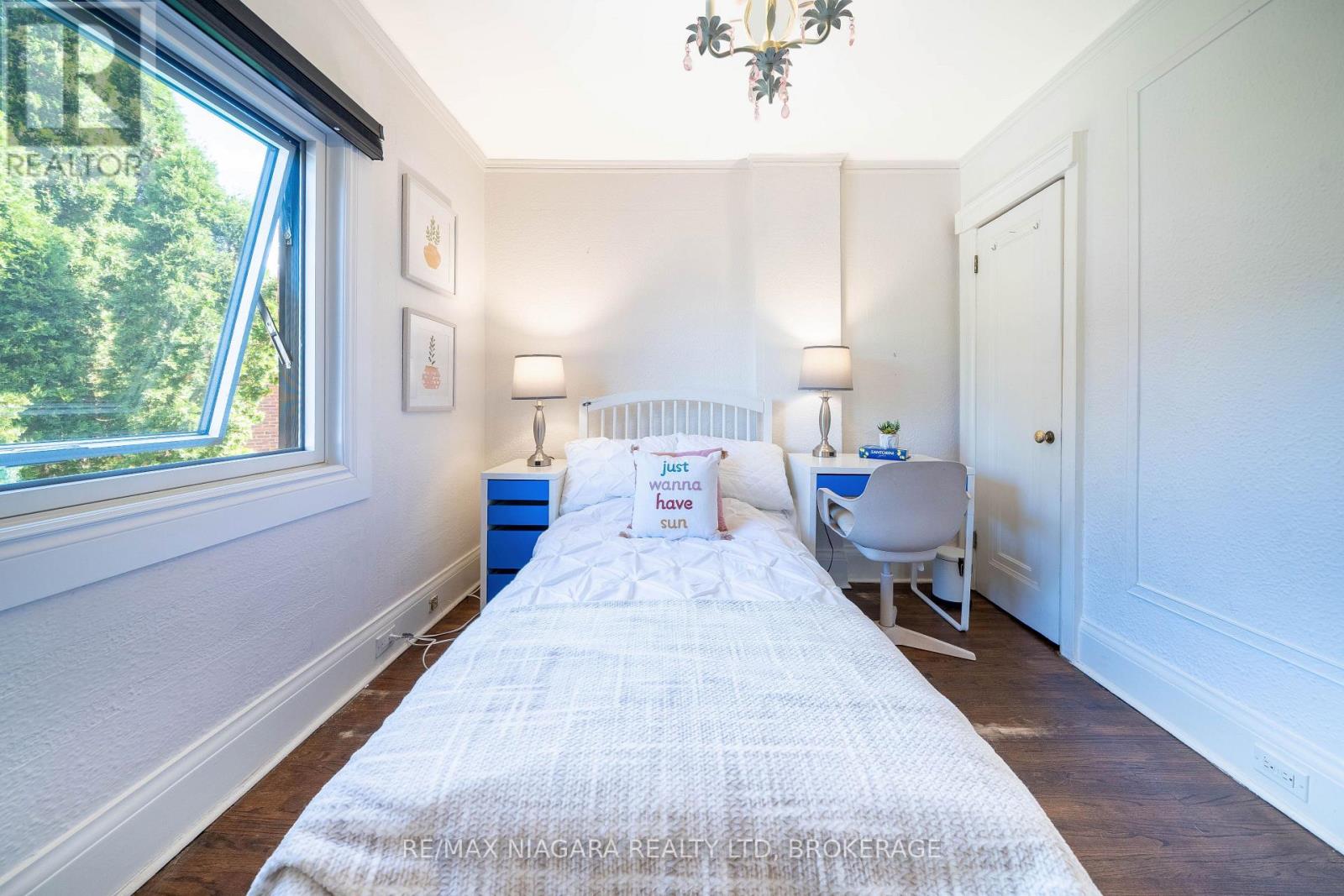 38 Yonge Boulevard, Toronto, Ontario  M5M 3G5 - Photo 26 - C13750476