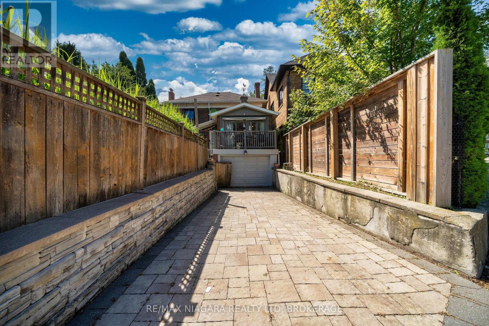 38 Yonge Boulevard, Toronto, Ontario  M5M 3G5 - Photo 42 - C13750476
