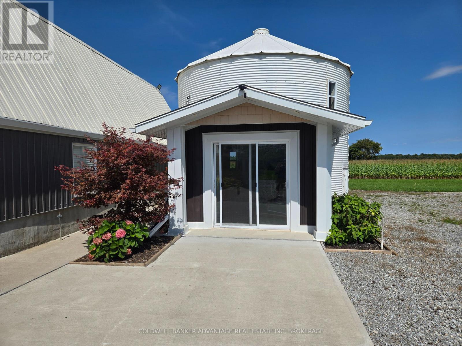 8731 RIDGE ROAD, Niagara Falls, Ontario