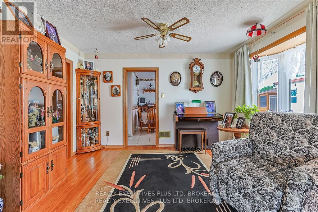 6322 Monroe Street, Niagara Falls, Ontario  L2G 2G8 - Photo 5 - X13751958