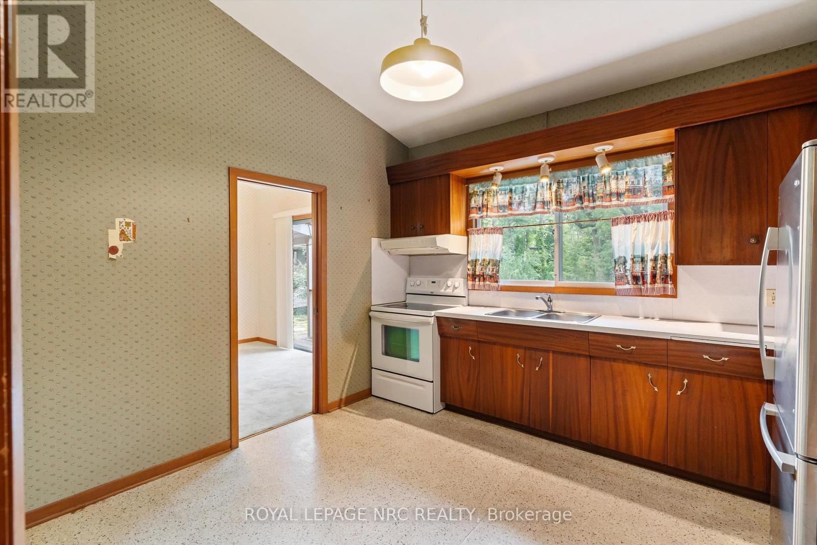 21 Parklane Crescent, St. Catharines, Ontario  L2T 3T9 - Photo 13 - X13752390