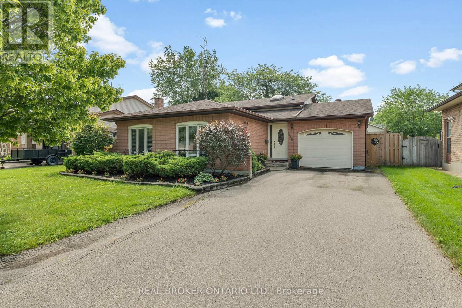 128 MELISSA CRESCENT, Welland, Ontario