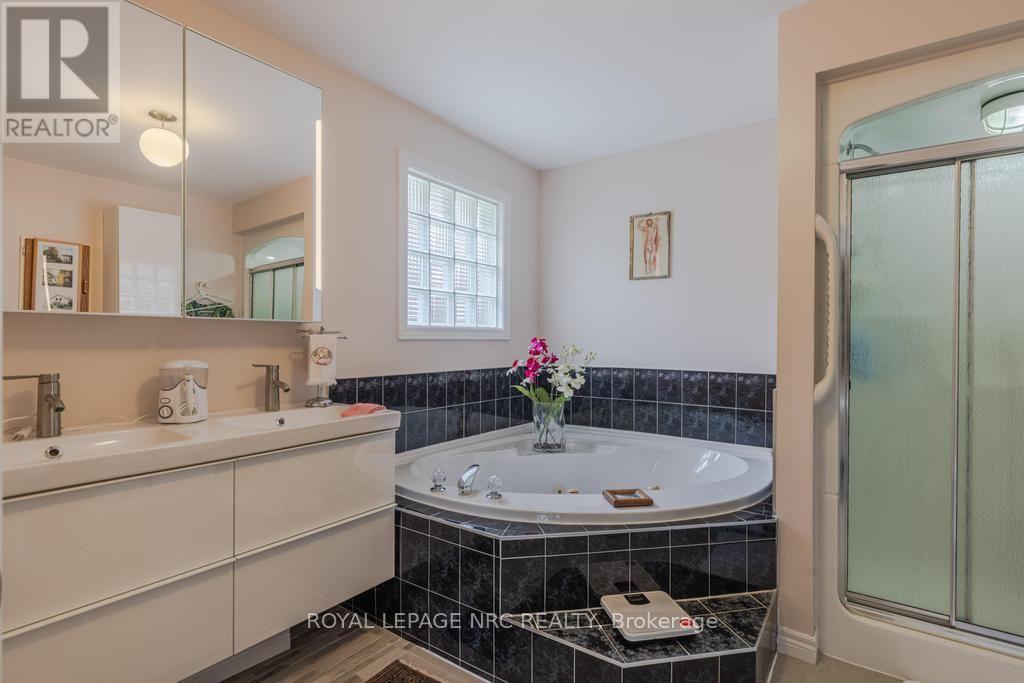 18 Harmony Drive, Niagara-On-The-Lake, Ontario  L0S 1J0 - Photo 16 - X13754728