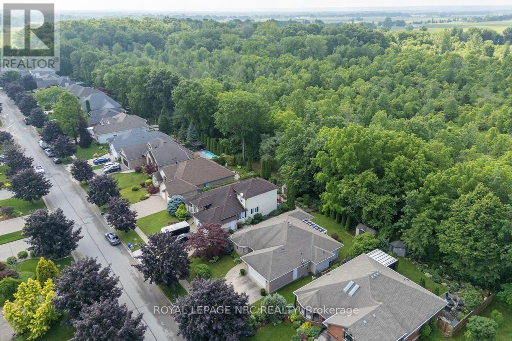 18 Harmony Drive, Niagara-On-The-Lake, Ontario  L0S 1J0 - Photo 2 - X13754728