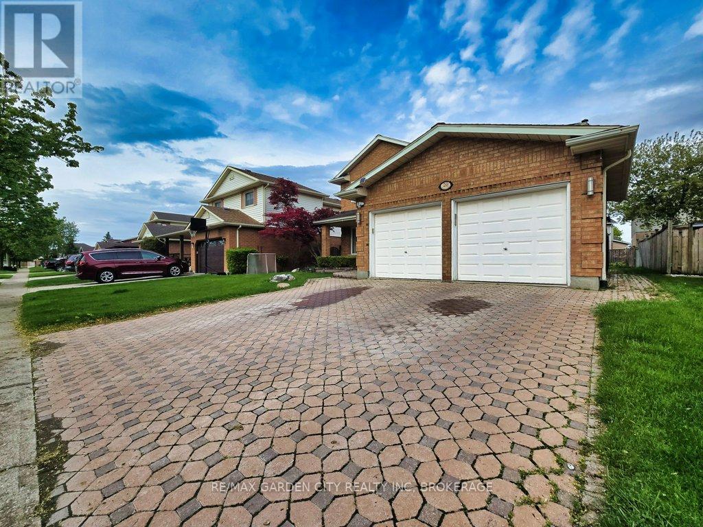 20 Consiglia Drive, St. Catharines, Ontario  L2S 3M8 - Photo 3 - X13755044