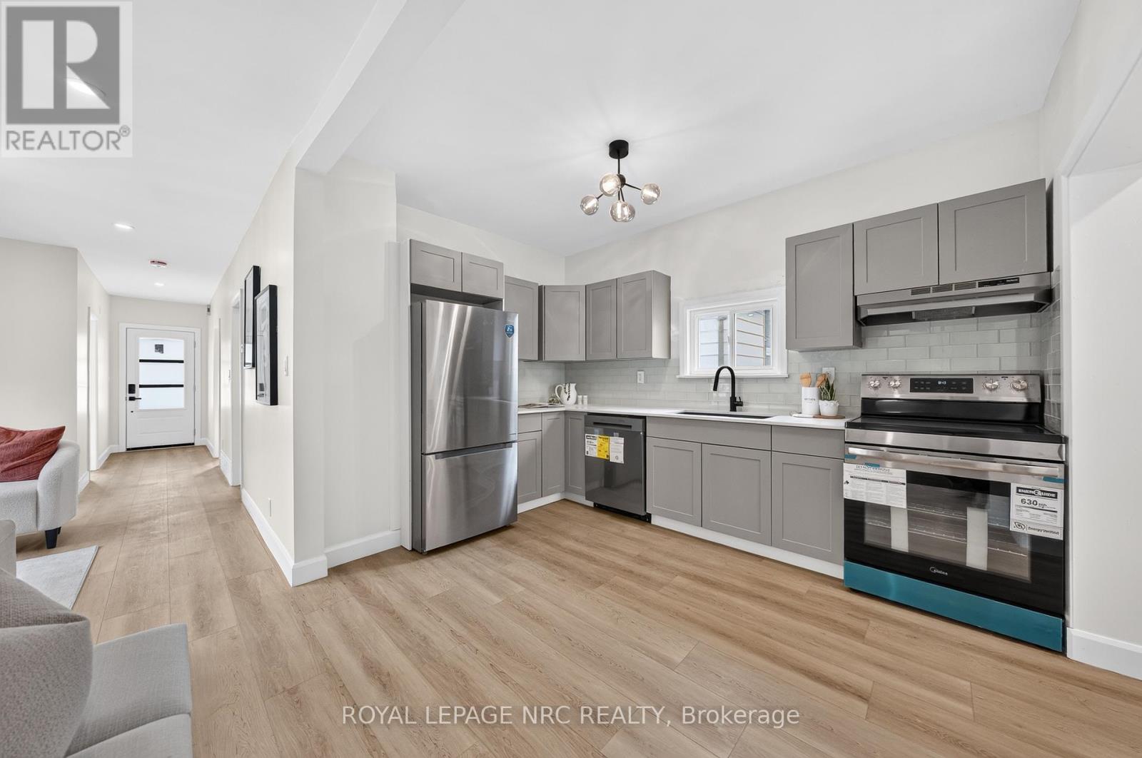51 Queen Street S, Thorold, Ontario  L2V 3N2 - Photo 12 - X13755842