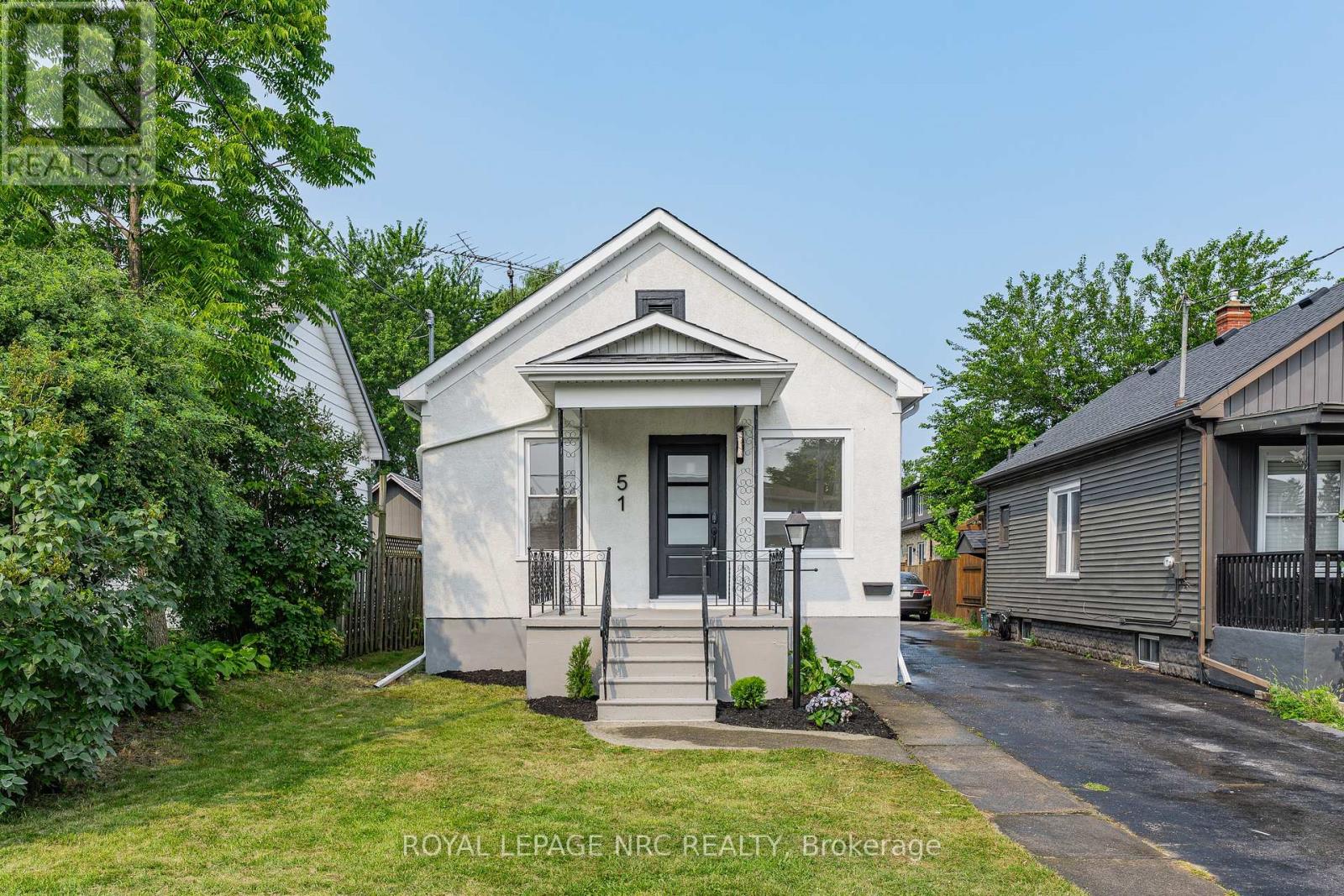 51 Queen Street S, Thorold, Ontario  L2V 3N2 - Photo 2 - X13755842