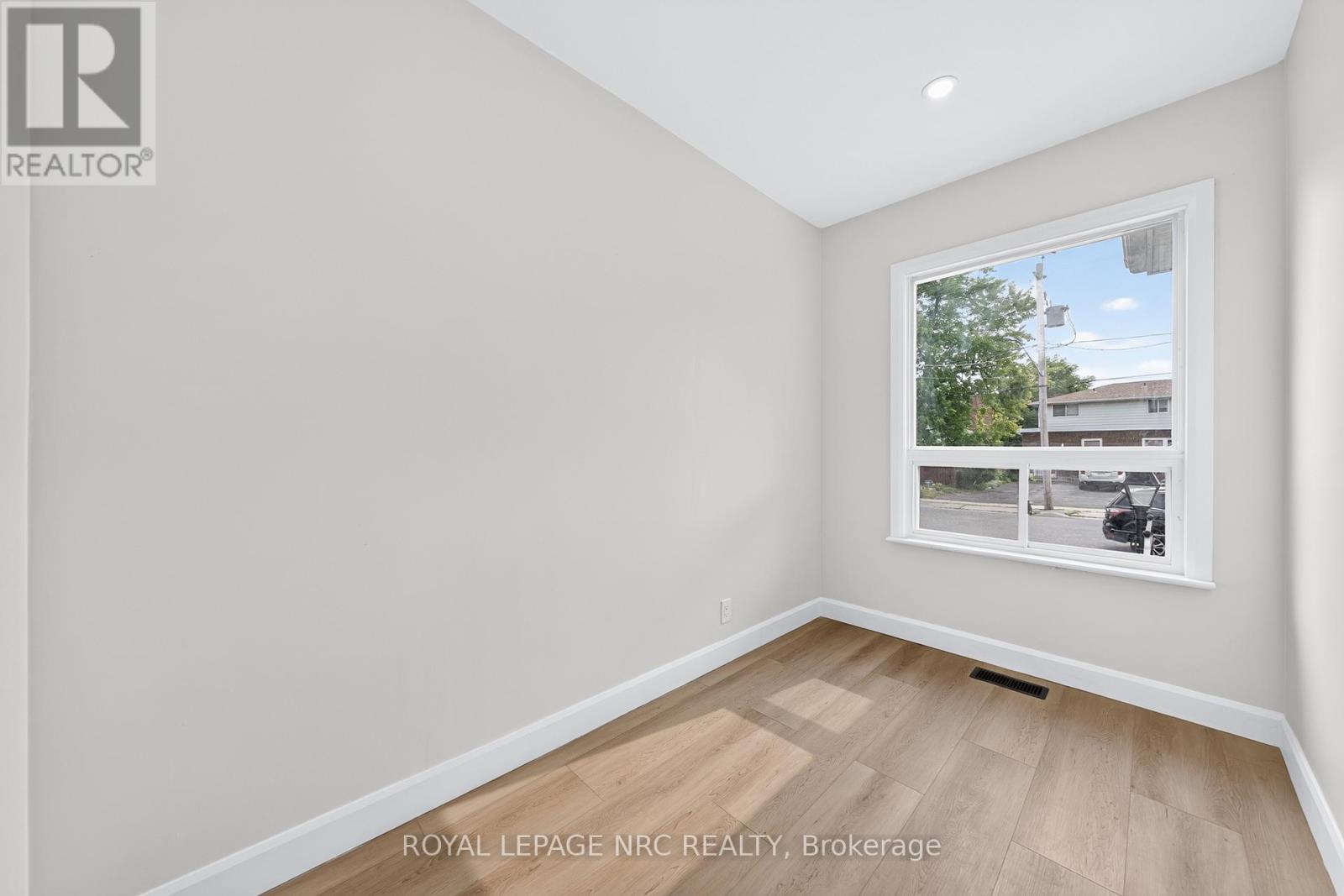 51 Queen Street S, Thorold, Ontario  L2V 3N2 - Photo 28 - X13755842