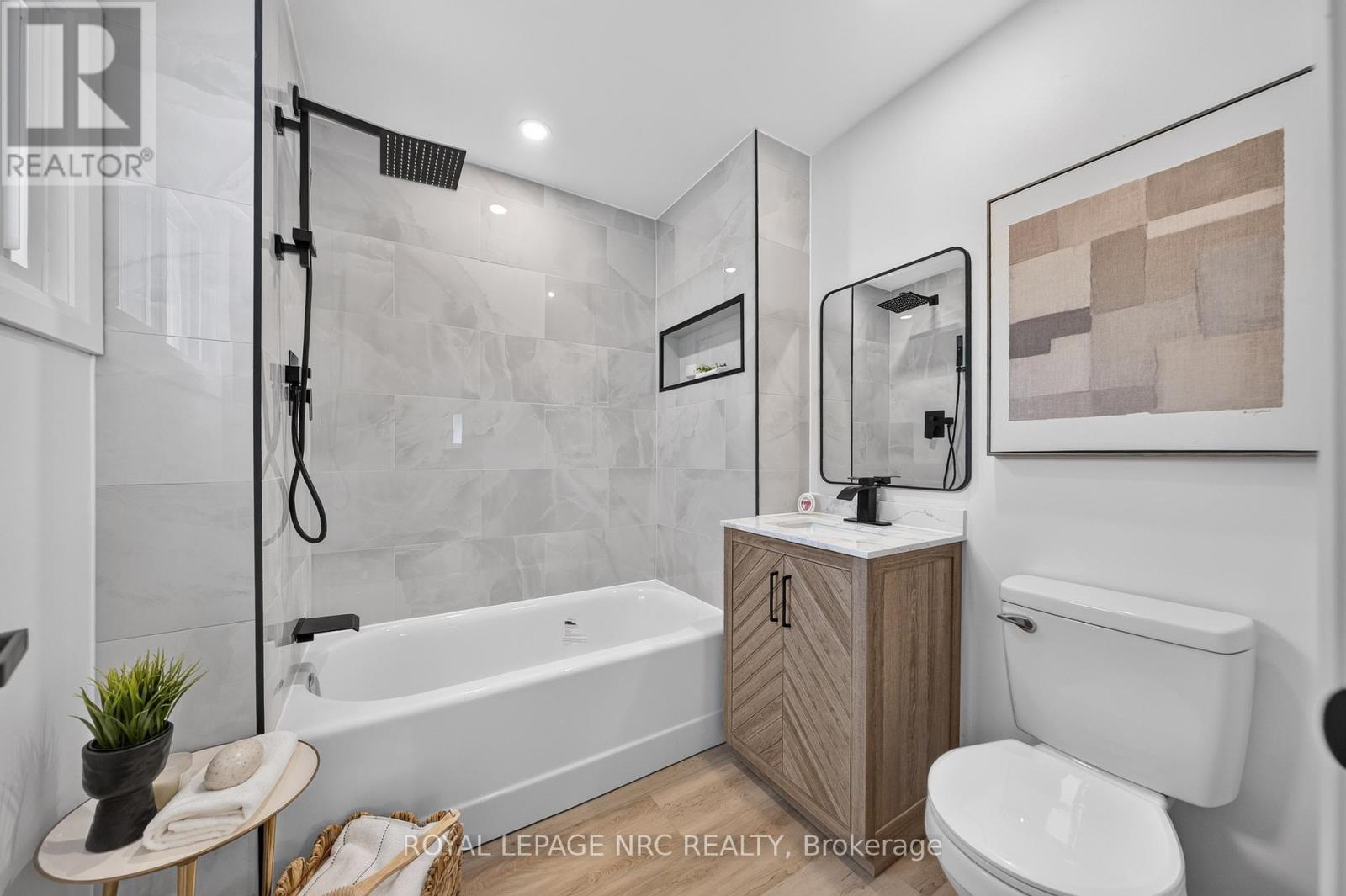 51 Queen Street S, Thorold, Ontario  L2V 3N2 - Photo 30 - X13755842