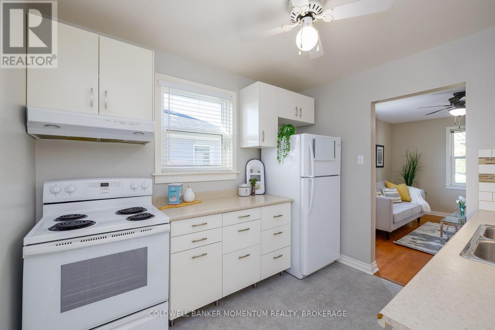 13 Princess Street, St. Catharines, Ontario  L2P 2P8 - Photo 4 - X13757154