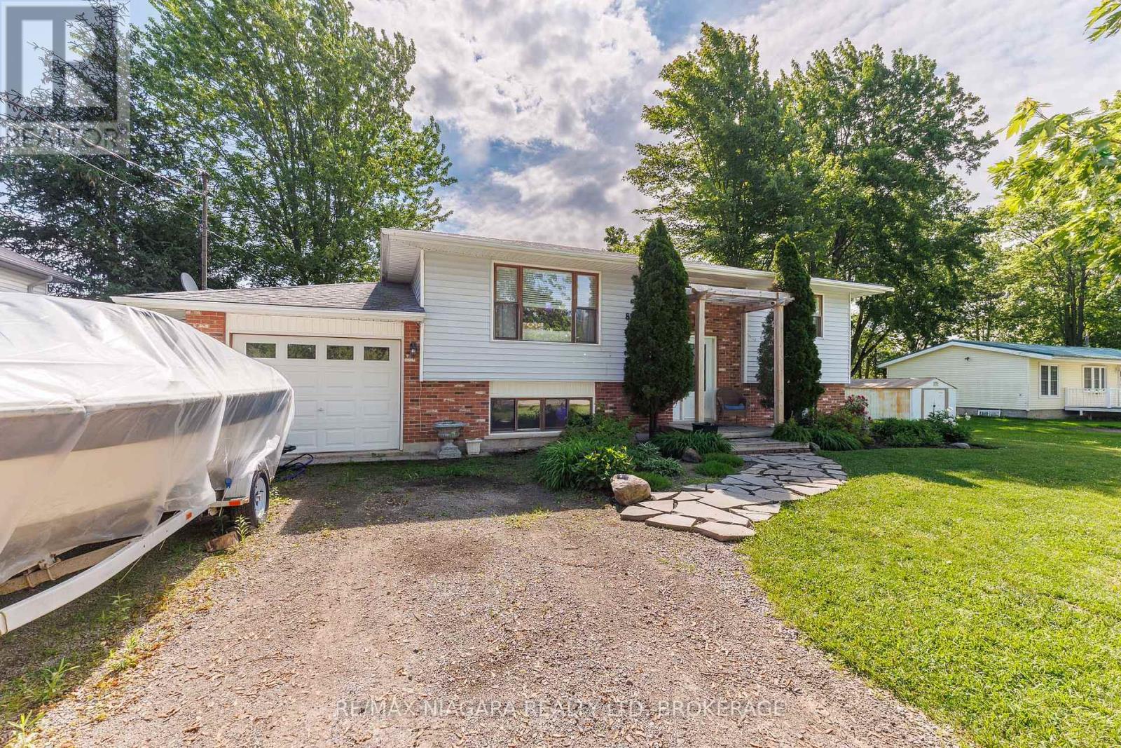 88 Pleasant Avenue N, Fort Erie, Ontario  L0S 1N0 - Photo 4 - X13758384