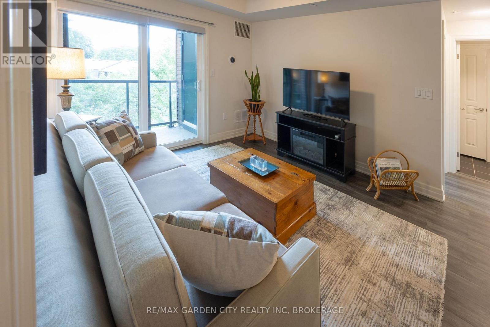 303 - 212 Lakeport Road, St. Catharines, Ontario  L2N 0B4 - Photo 12 - X13758452