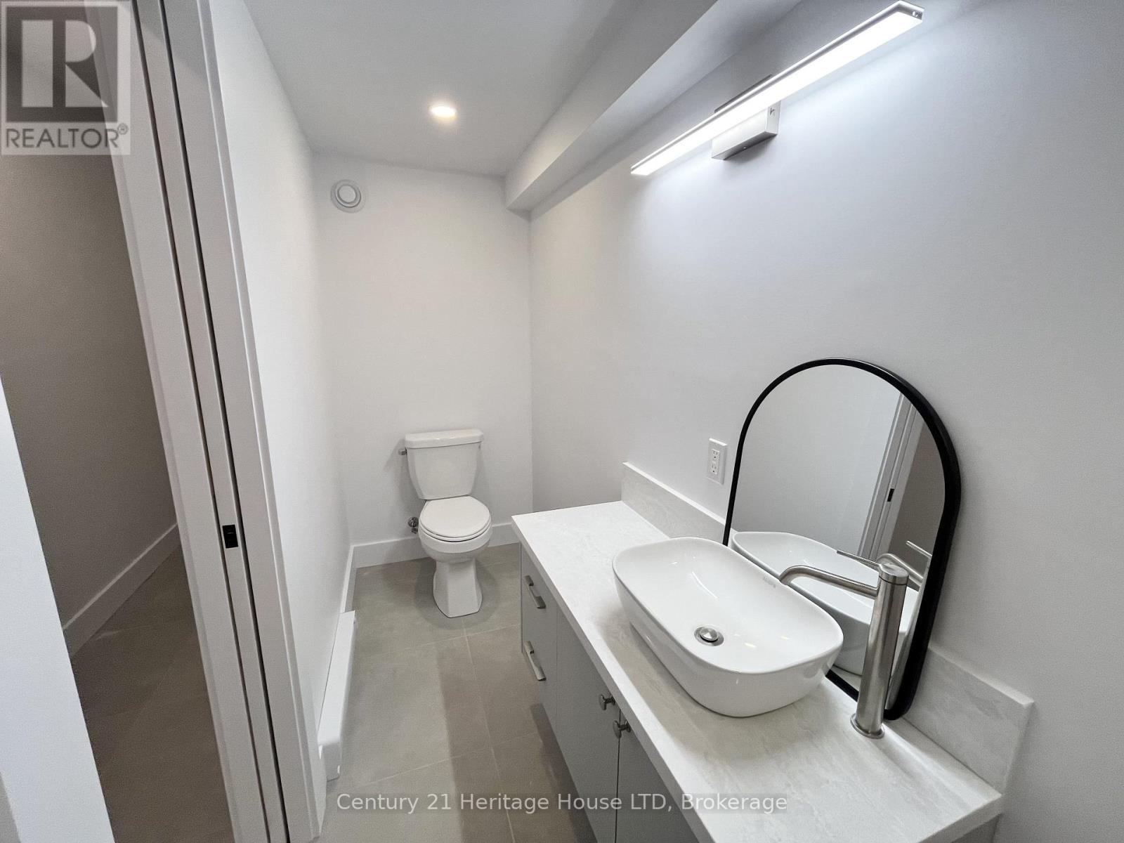Lower Unit - 99b Moffatt Street, St. Catharines, Ontario  L2P 2L6 - Photo 13 - X13758990