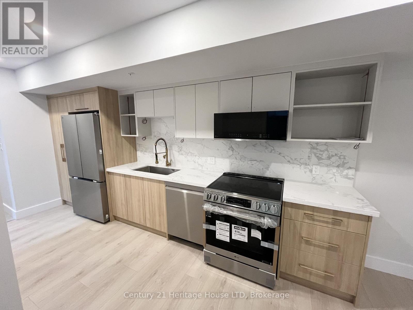 Lower Unit - 99b Moffatt Street, St. Catharines, Ontario  L2P 2L6 - Photo 5 - X13758990