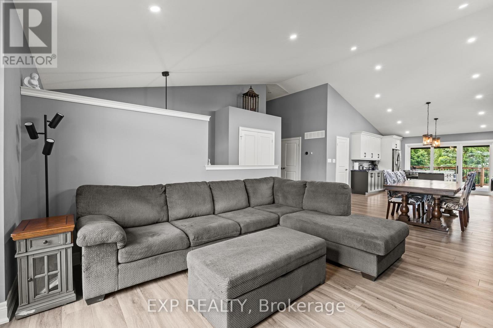2756 Arrowsmith Court, Fort Erie, Ontario  L0S 1S0 - Photo 11 - X13759452