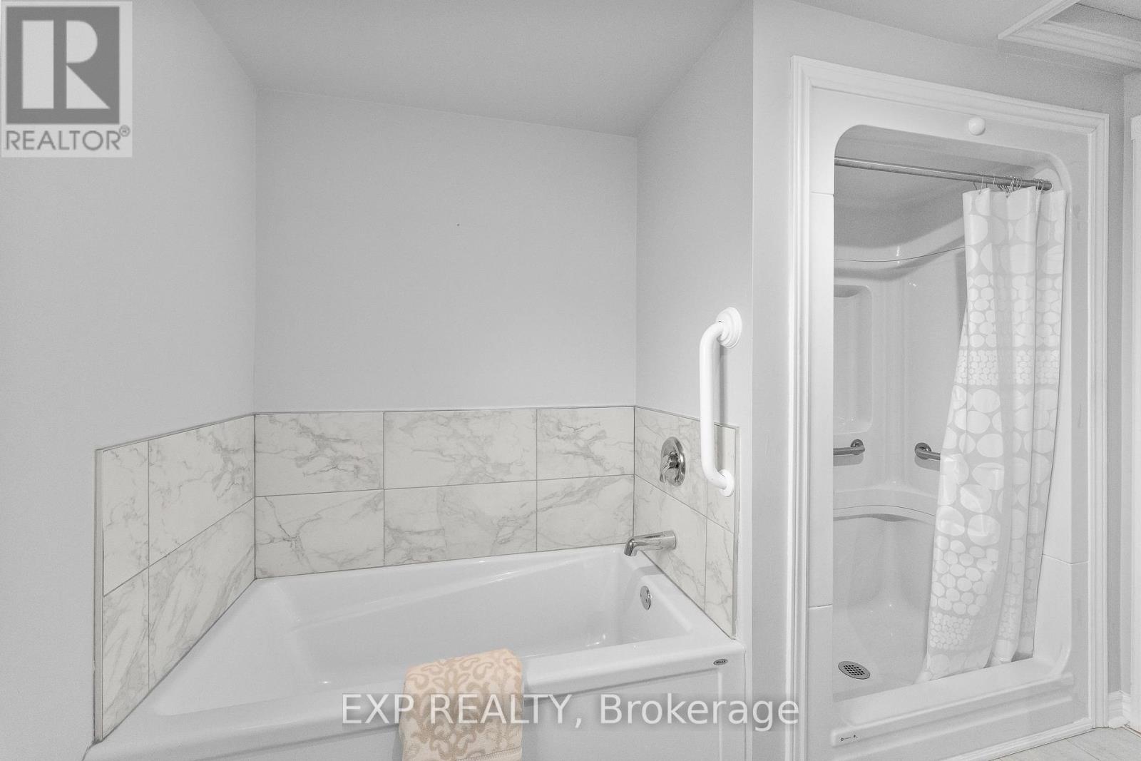 6246 Glengate Street, Niagara Falls, Ontario  L2E 5S3 - Photo 18 - X13759568