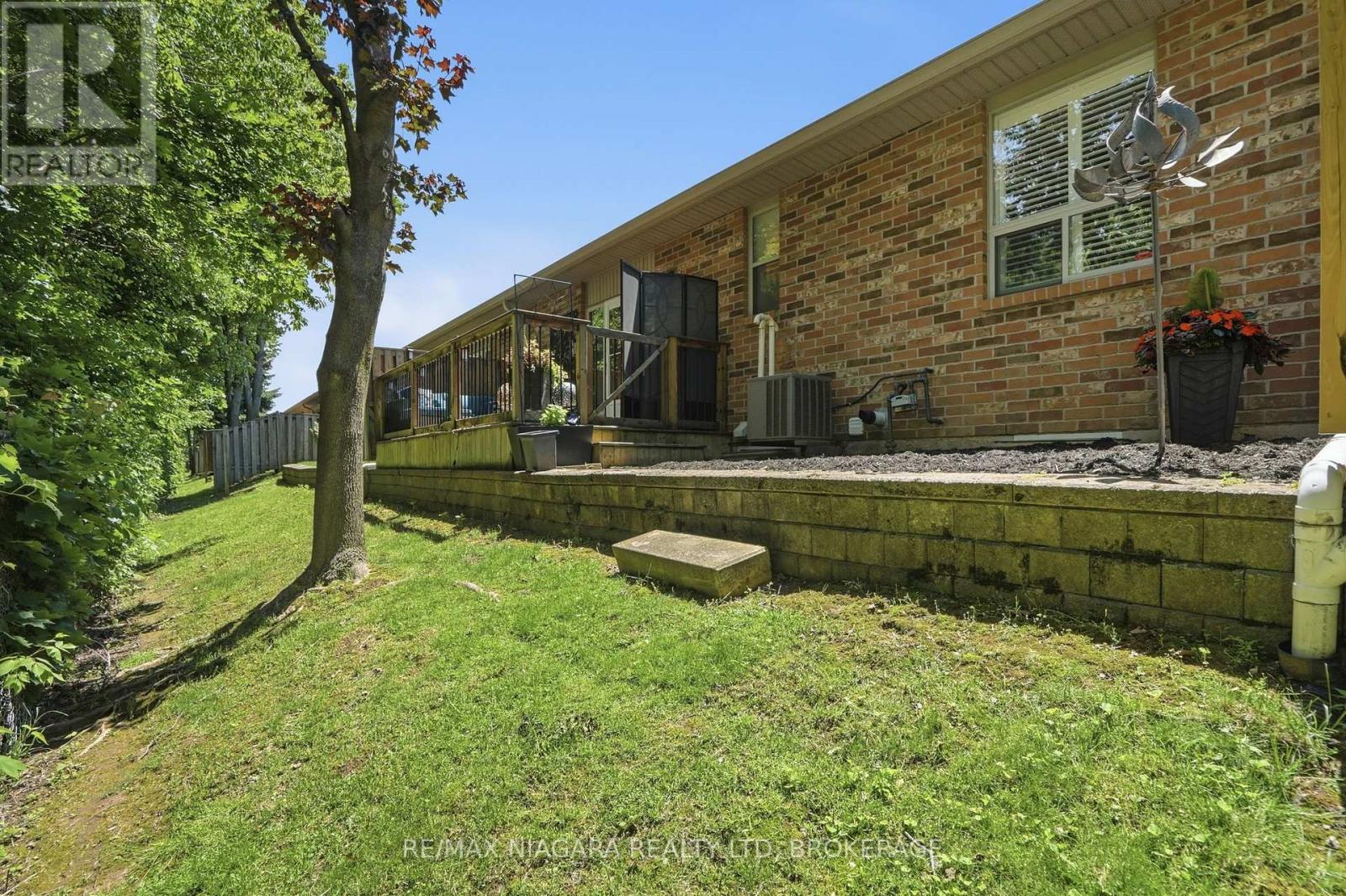 10 - 99 Linwell Road, St. Catharines, Ontario  L2N 1R6 - Photo 42 - X13760110
