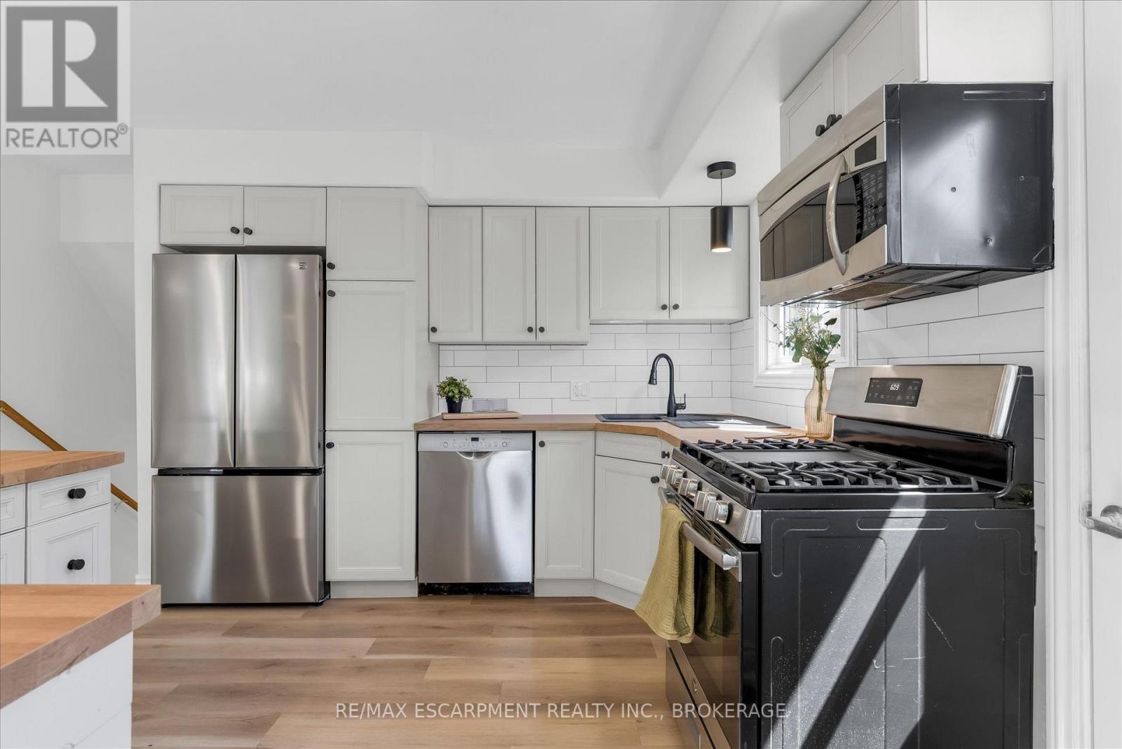 49 Grove Avenue, St. Catharines, Ontario  L2P 1C9 - Photo 7 - X13760614