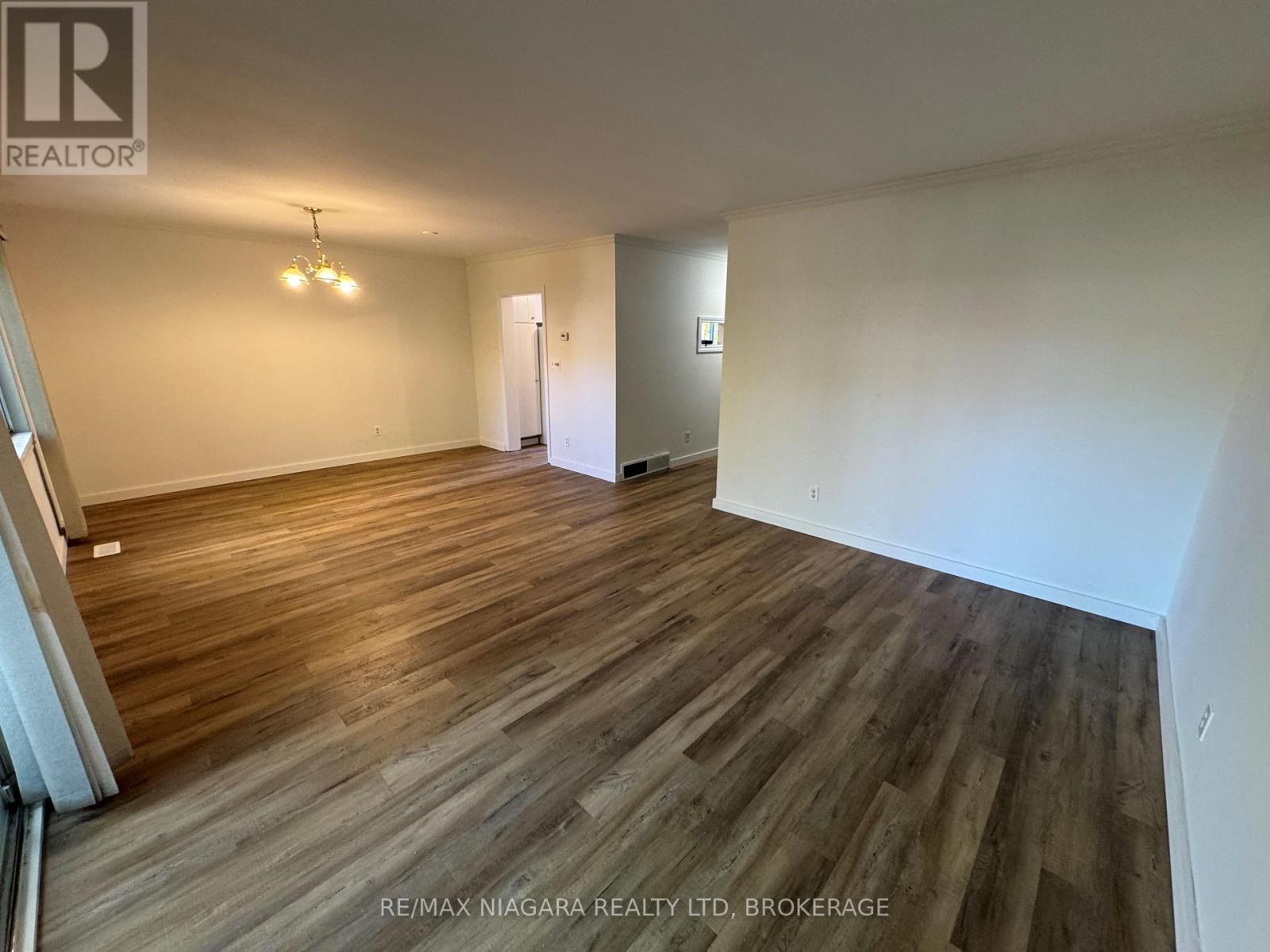 67 - 6476 Huggins Street, Niagara Falls, Ontario  L2J 1G9 - Photo 10 - X13760642