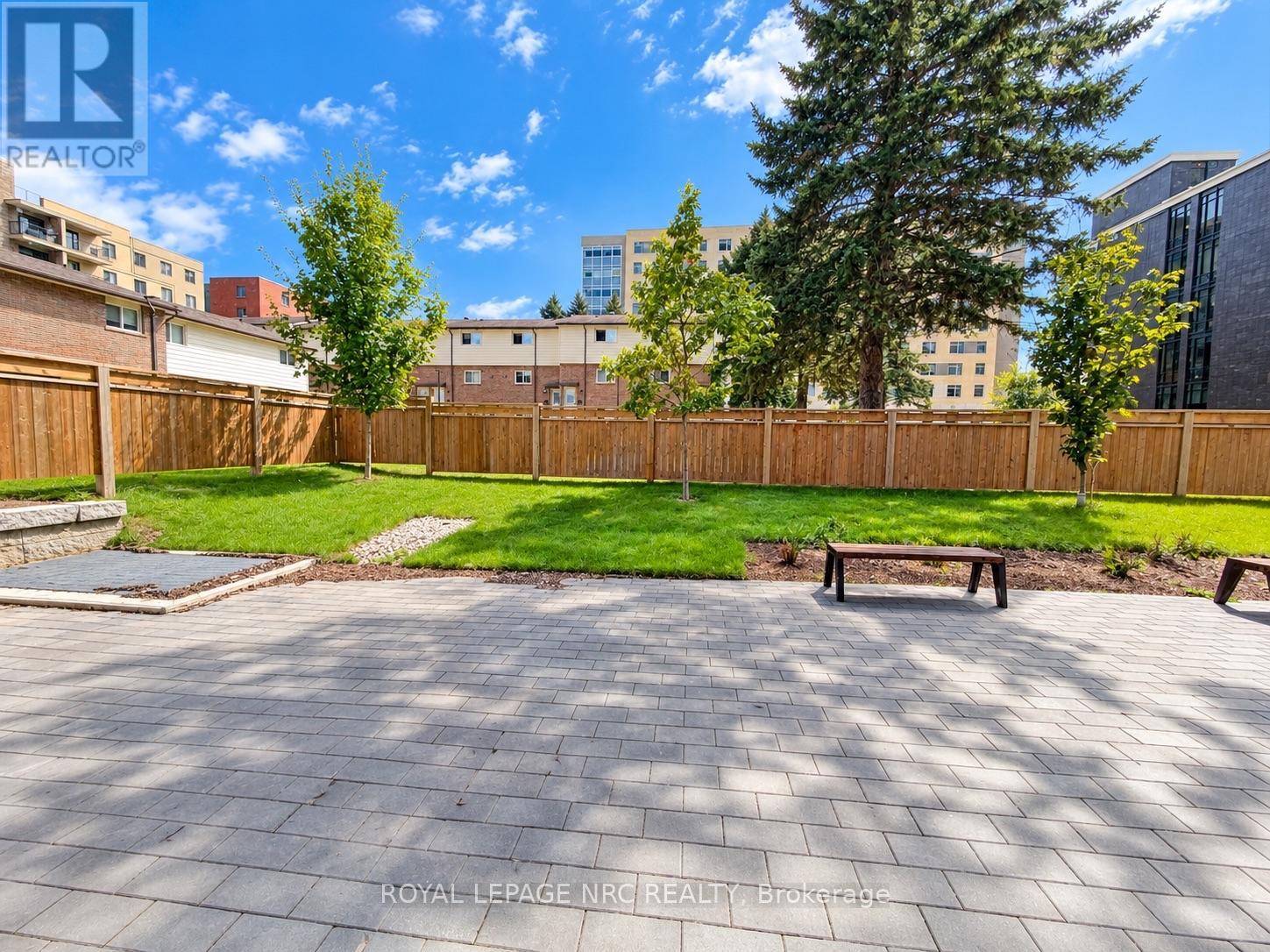 133 - 145 Columbia Street W, Waterloo, Ontario  N2L 0K7 - Photo 2 - X13761408