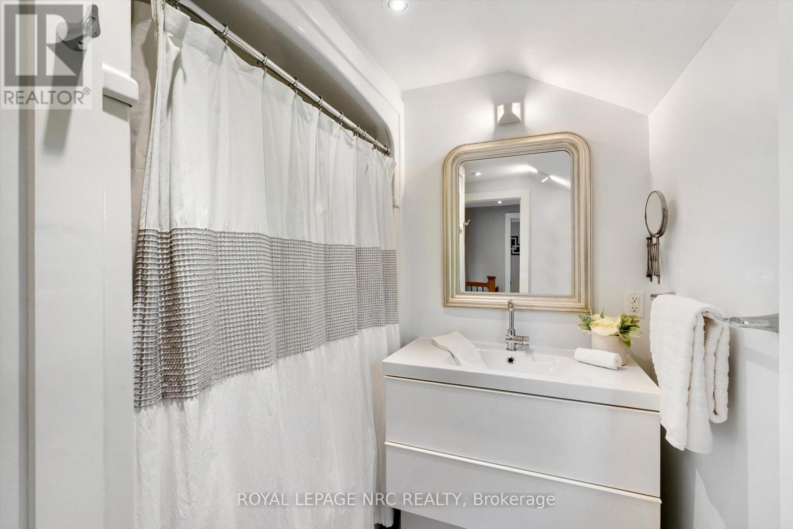 7 Vivian Avenue, St. Catharines, Ontario  L2M 5X8 - Photo 20 - X13761938