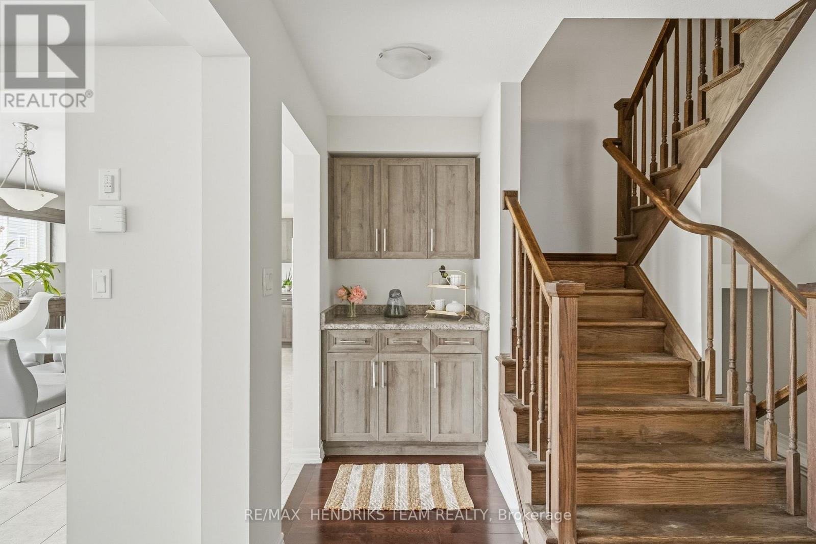 12 Riley Avenue, Pelham, Ontario  L3B 5N5 - Photo 8 - X13762382
