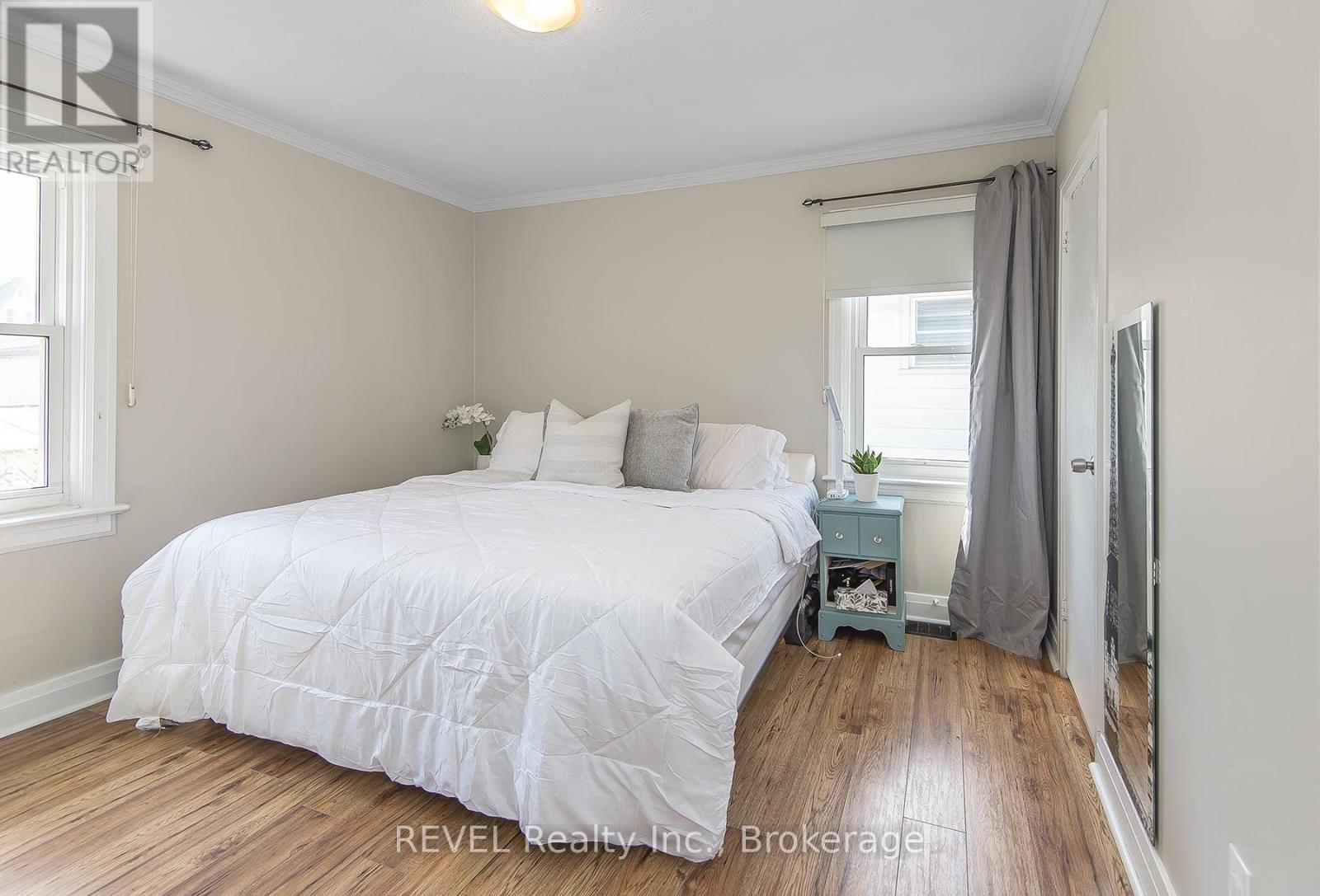 12 Garnet Street, St. Catharines, Ontario  L2M 5E5 - Photo 13 - X13763486