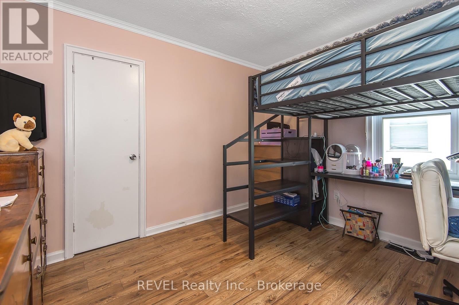 12 Garnet Street, St. Catharines, Ontario  L2M 5E5 - Photo 18 - X13763486