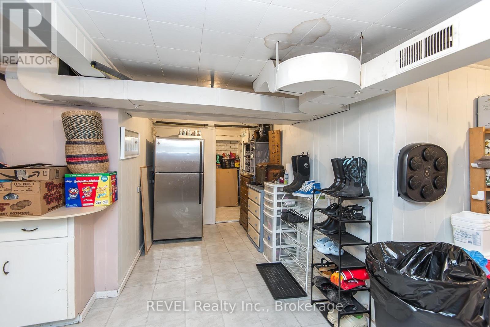 12 Garnet Street, St. Catharines, Ontario  L2M 5E5 - Photo 23 - X13763486
