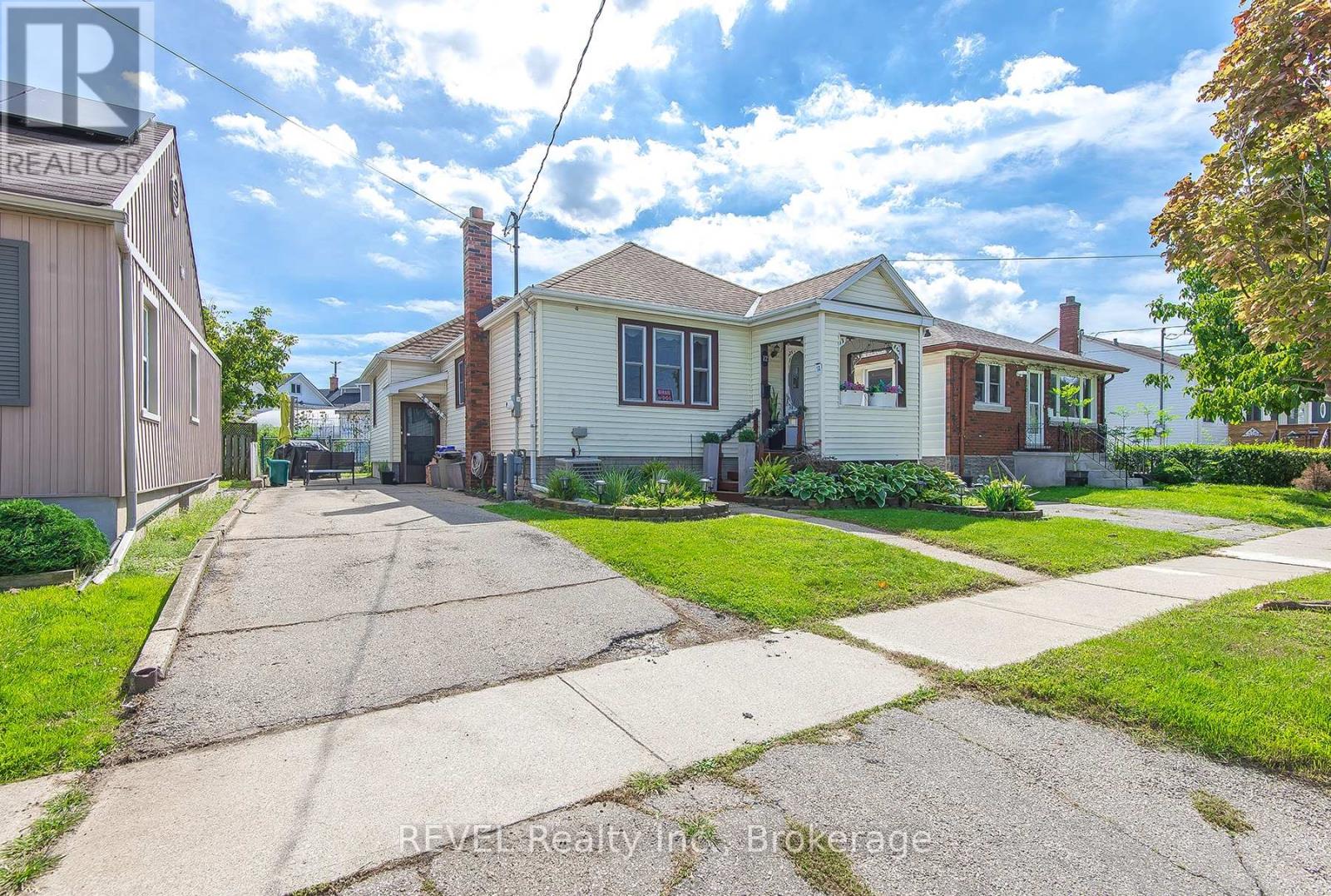 12 Garnet Street, St. Catharines, Ontario  L2M 5E5 - Photo 31 - X13763486