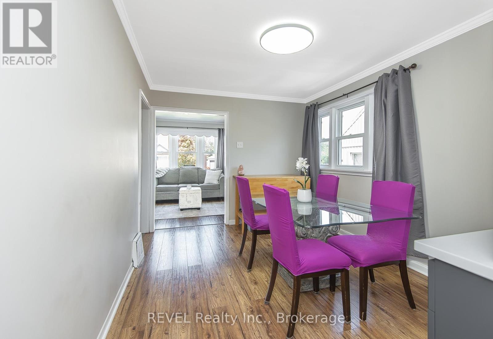 12 Garnet Street, St. Catharines, Ontario  L2M 5E5 - Photo 7 - X13763486