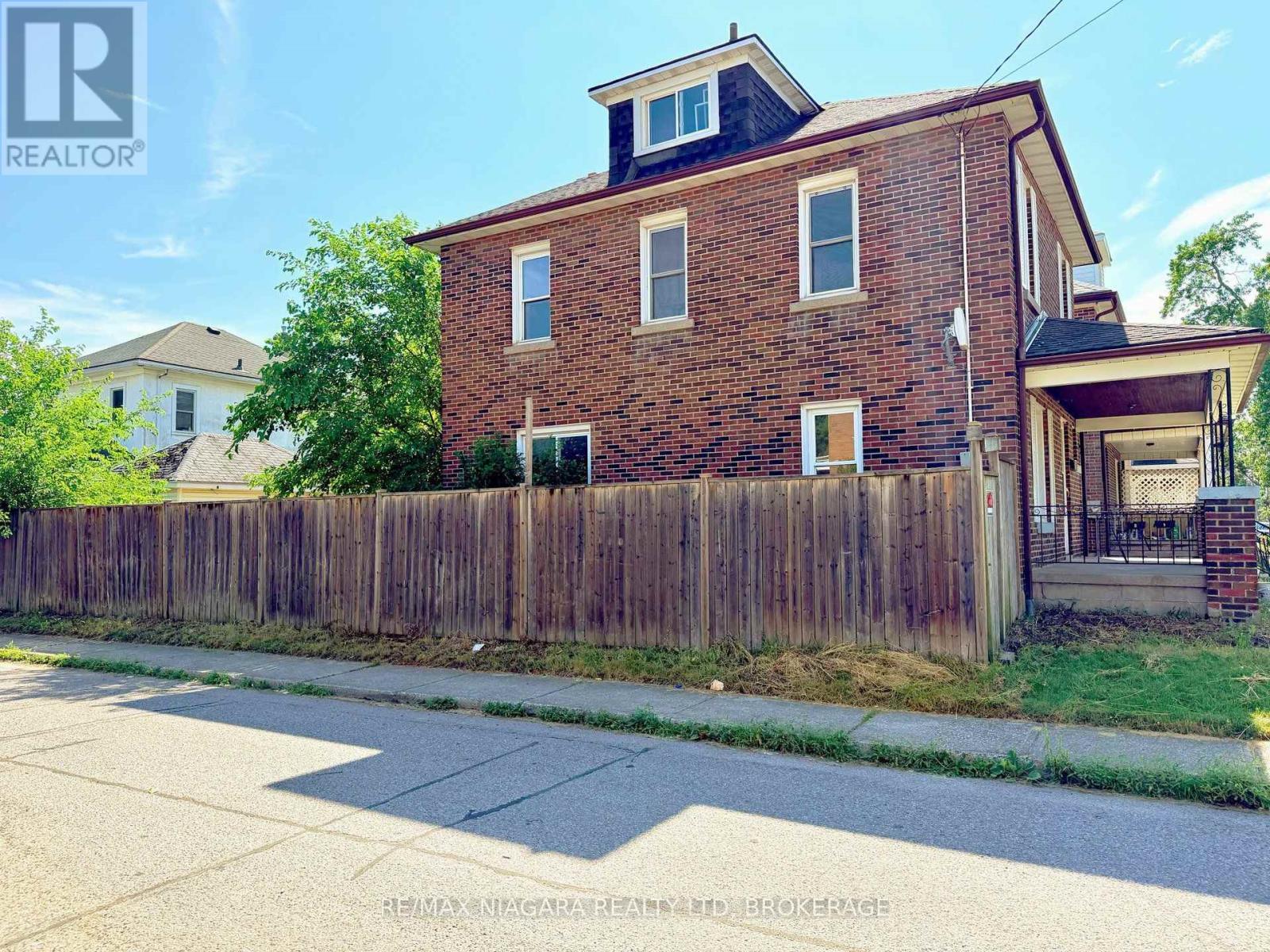 93 State Street, Welland, Ontario  L3B 4K6 - Photo 4 - X13763896