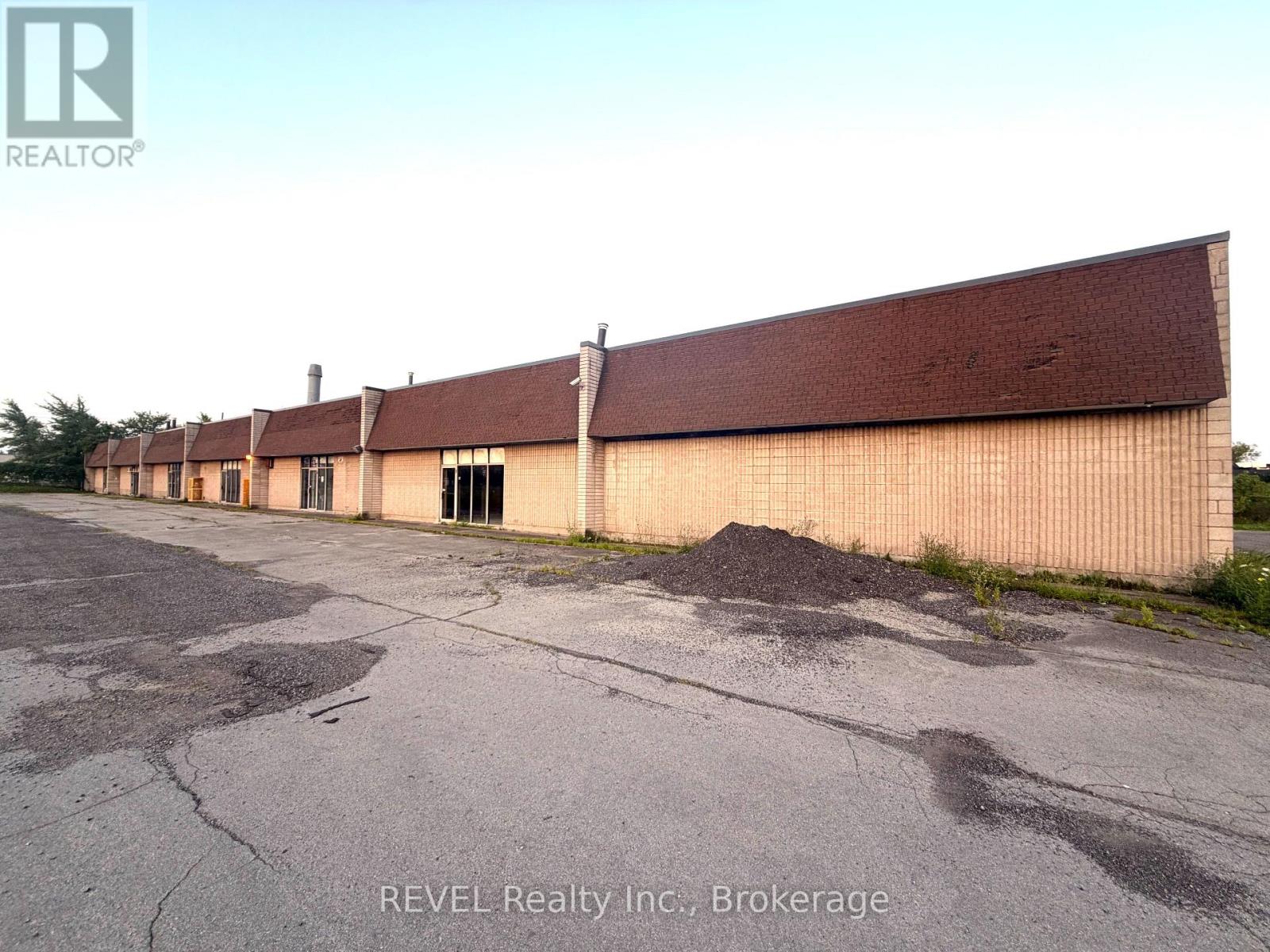 5680 Don Murie Street, Niagara Falls, Ontario  L2G 0C9 - Photo 6 - X13764186