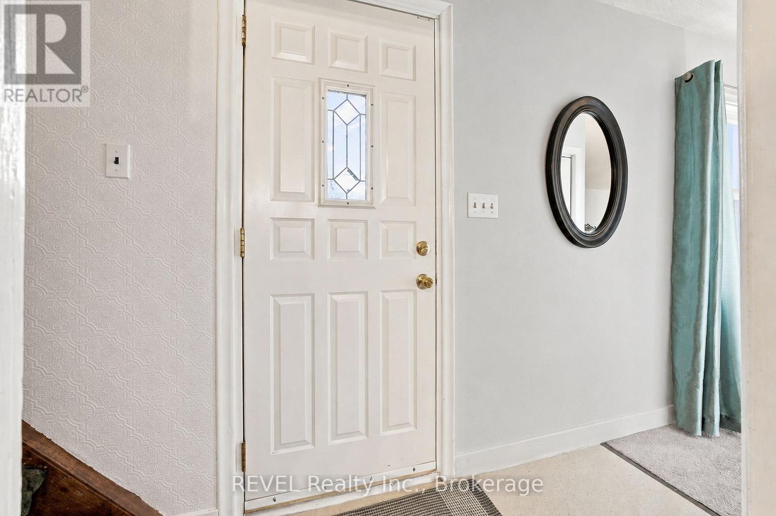 42 Wildwood Road, St. Catharines, Ontario  L2M 6Z8 - Photo 6 - X13764352