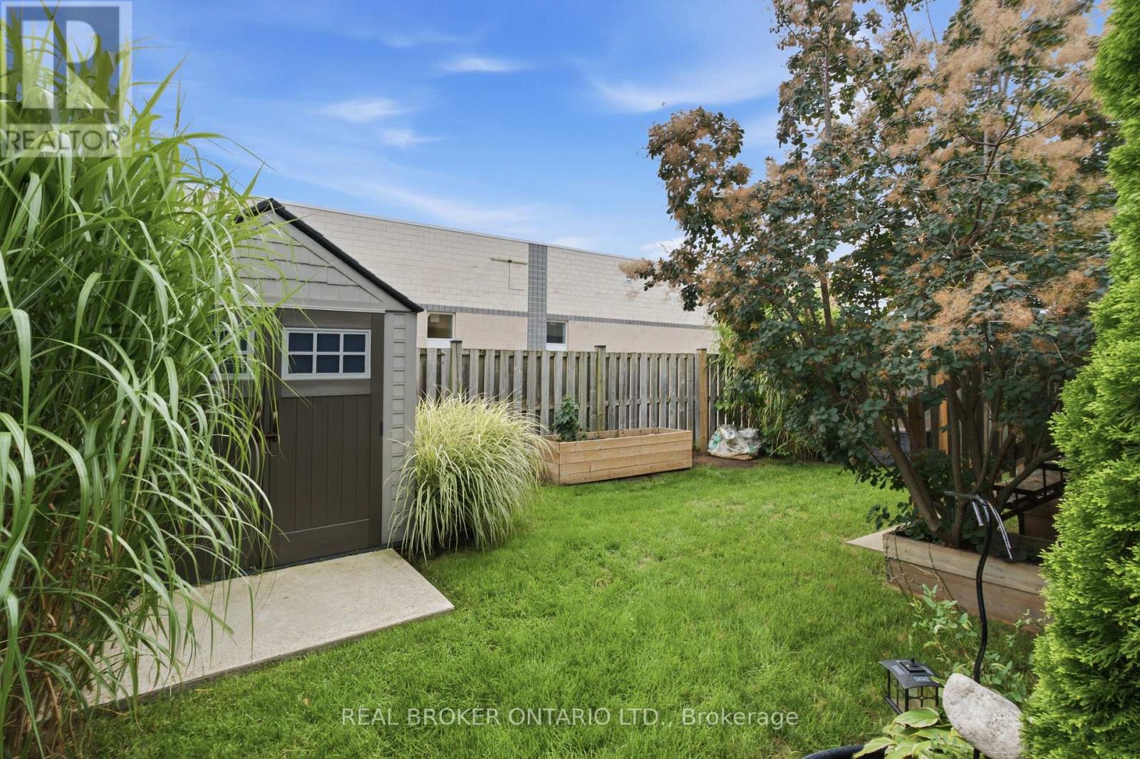 7002 Optimist Lane, Niagara Falls, Ontario  L2E 0B1 - Photo 25 - X13765172