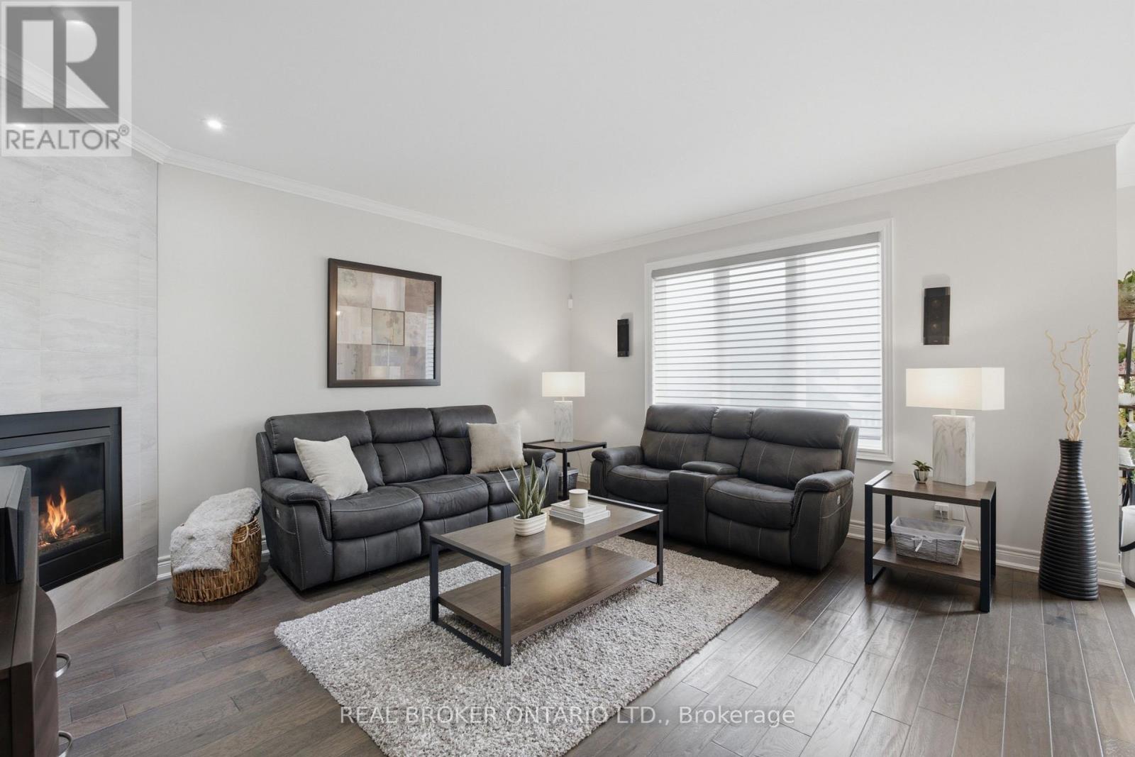 7002 Optimist Lane, Niagara Falls, Ontario  L2E 0B1 - Photo 5 - X13765172
