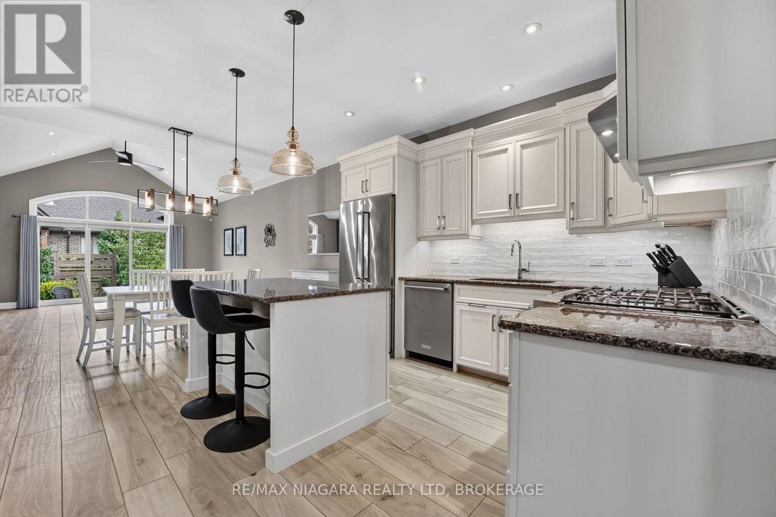 84 Ganton Trail, Welland, Ontario  L3B 0C9 - Photo 10 - X13765258