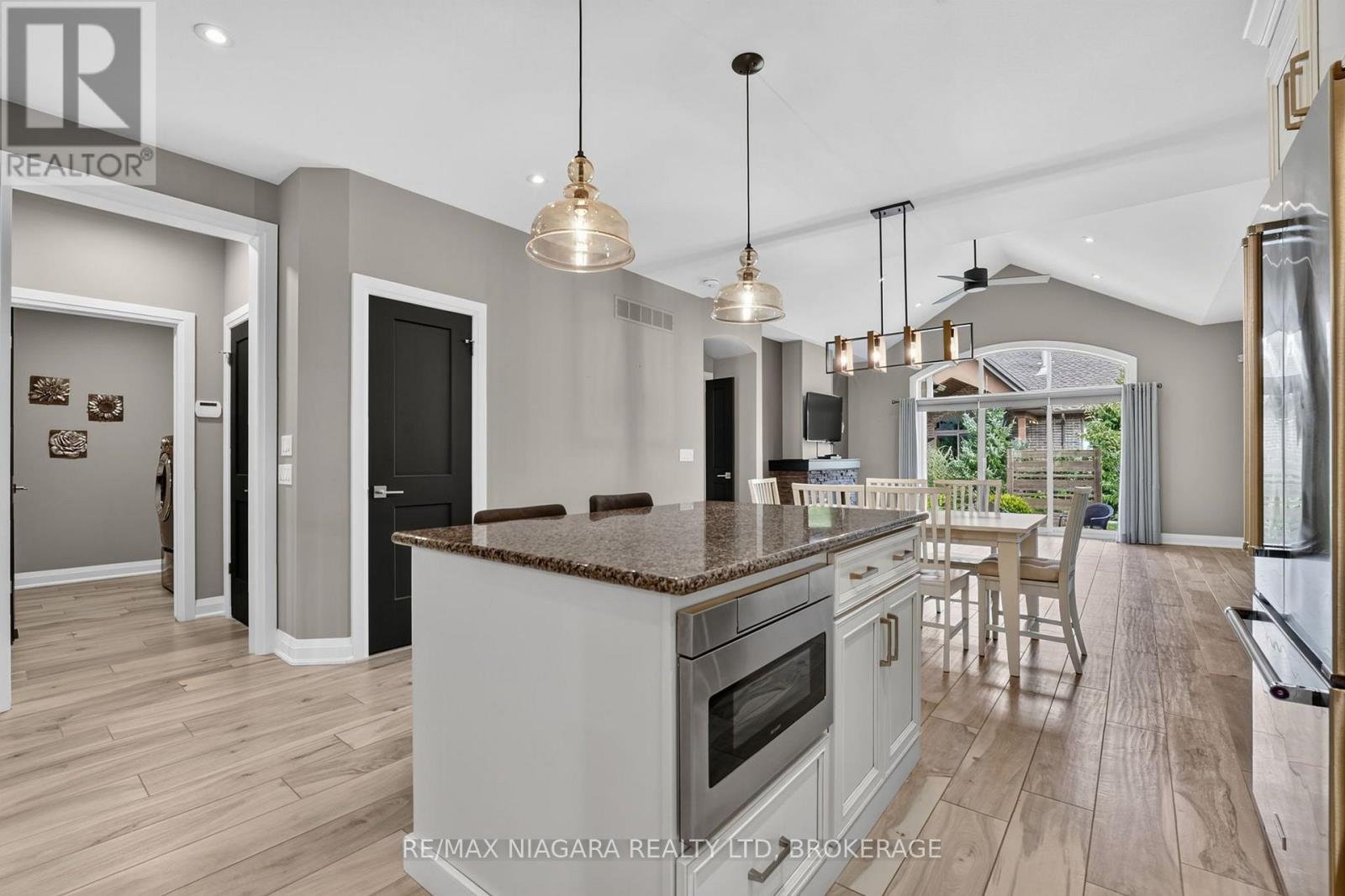 84 Ganton Trail, Welland, Ontario  L3B 0C9 - Photo 14 - X13765258