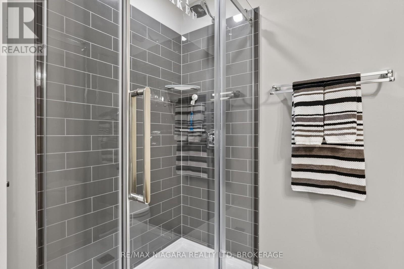 84 Ganton Trail, Welland, Ontario  L3B 0C9 - Photo 37 - X13765258