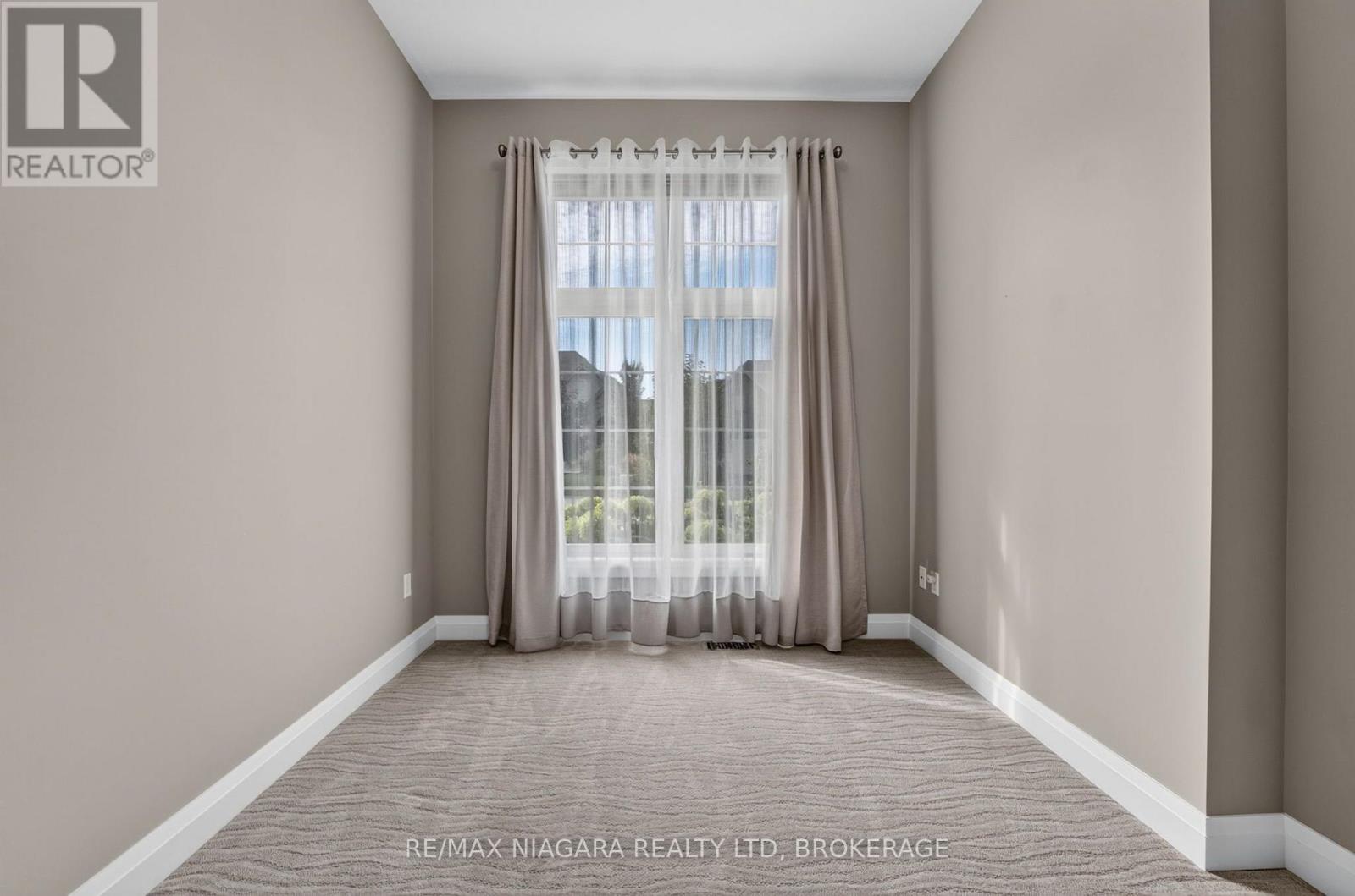 84 Ganton Trail, Welland, Ontario  L3B 0C9 - Photo 7 - X13765258