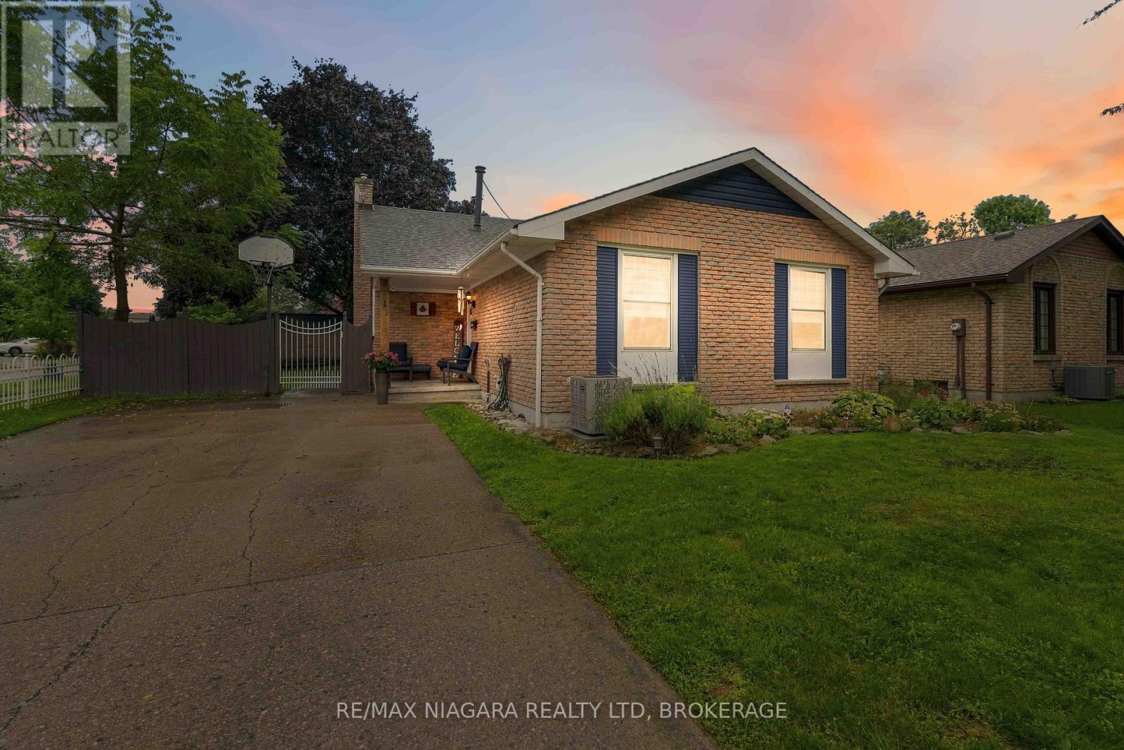 1 BELAIR DRIVE, St. Catharines, Ontario