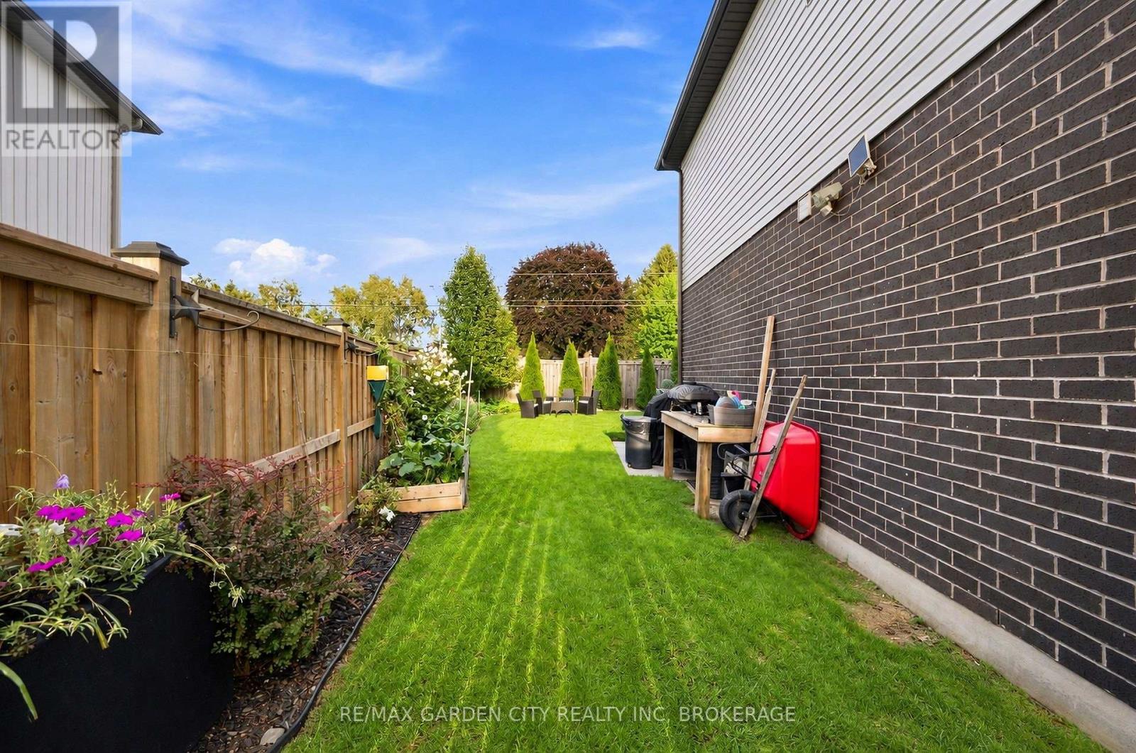 8377 Jeffrey Court, Niagara Falls, Ontario  L2H 0M9 - Photo 33 - X13766304