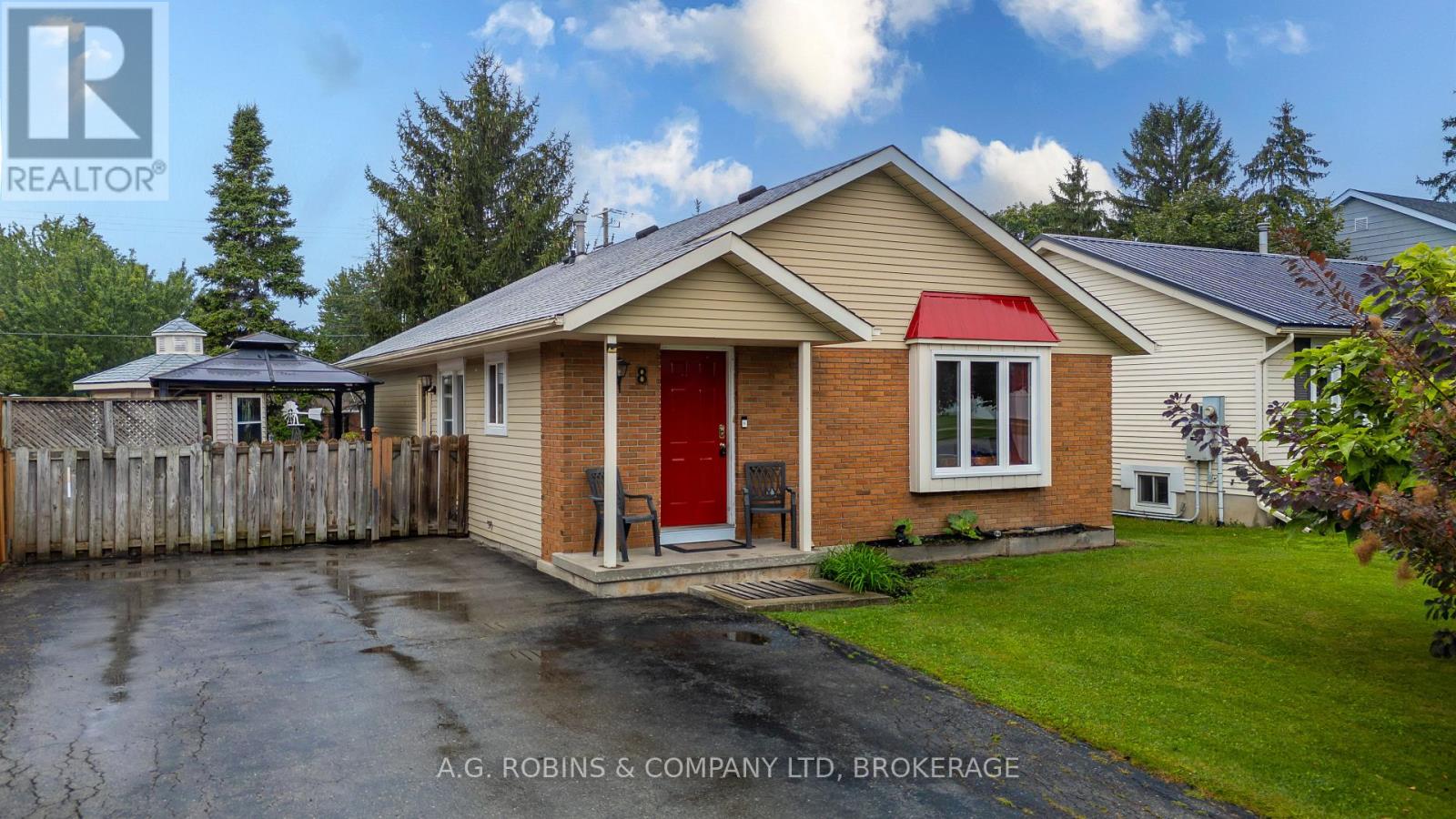 8 ABBOTT LANE, Haldimand, Ontario