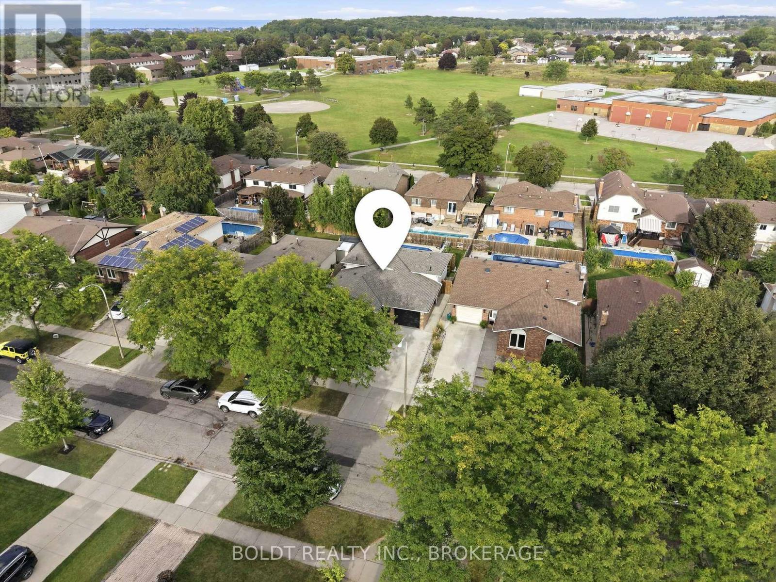 84 Allanbrook Street, Hamilton, Ontario  L8J 1R1 - Photo 2 - X13767056