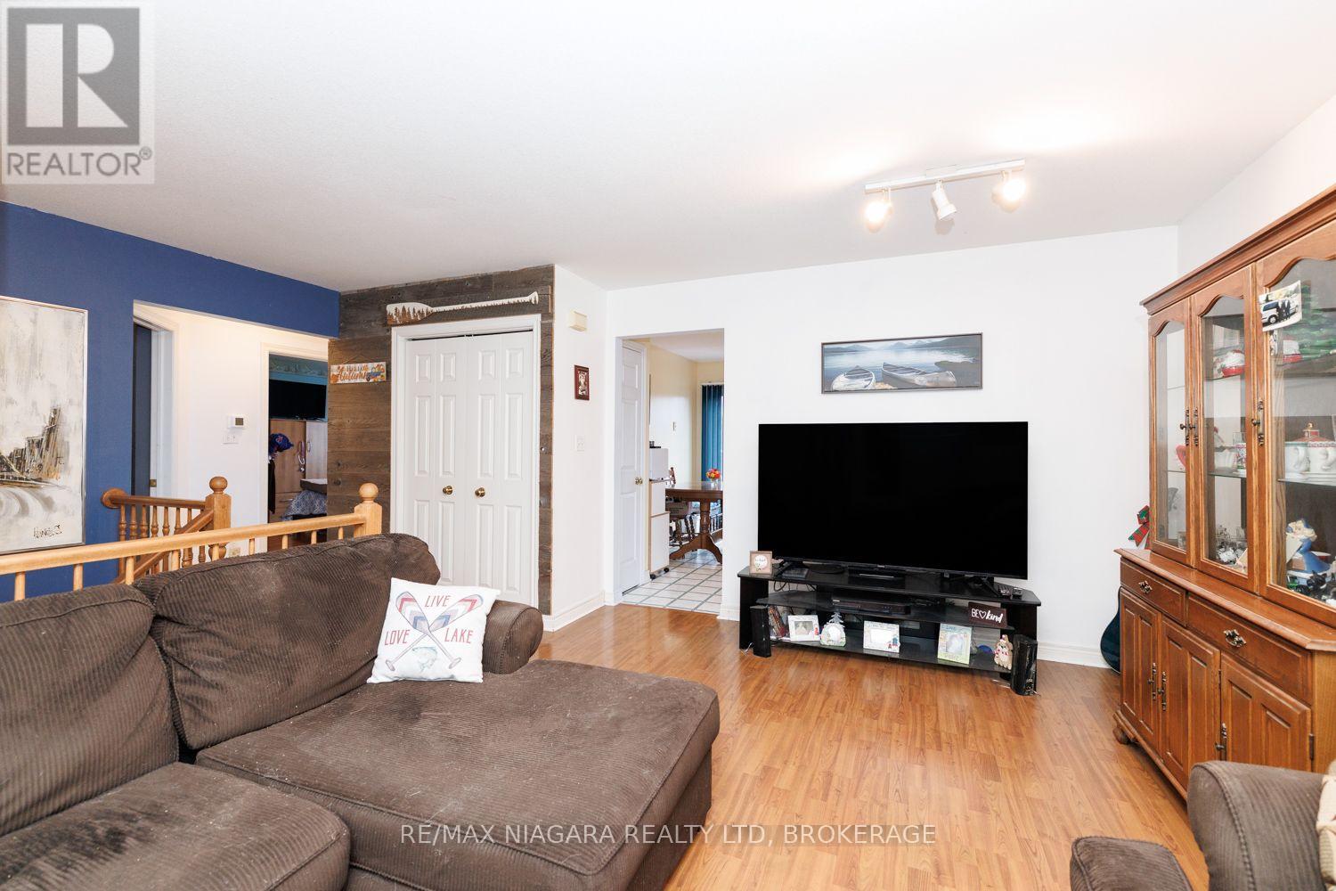 3626 Hill Street, Fort Erie, Ontario  L0S 1S0 - Photo 7 - X13767352