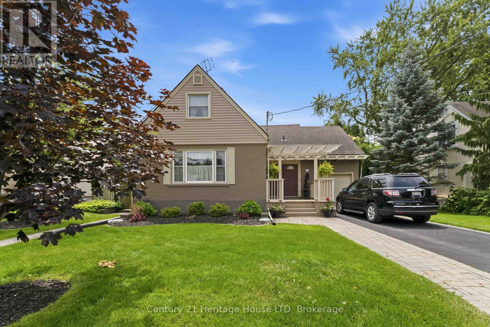 25 GLENVIEW AVENUE, Welland, Ontario