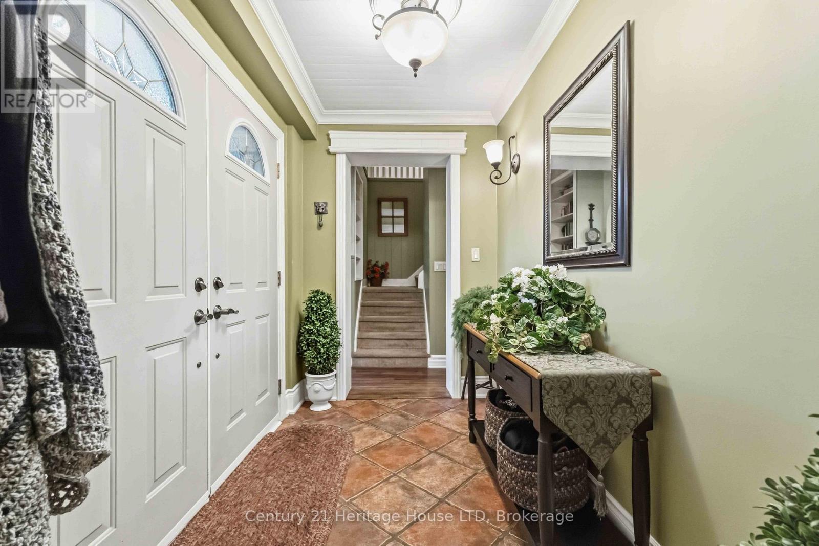 25 Glenview Avenue, Welland, Ontario  L3C 4K2 - Photo 5 - X13767876